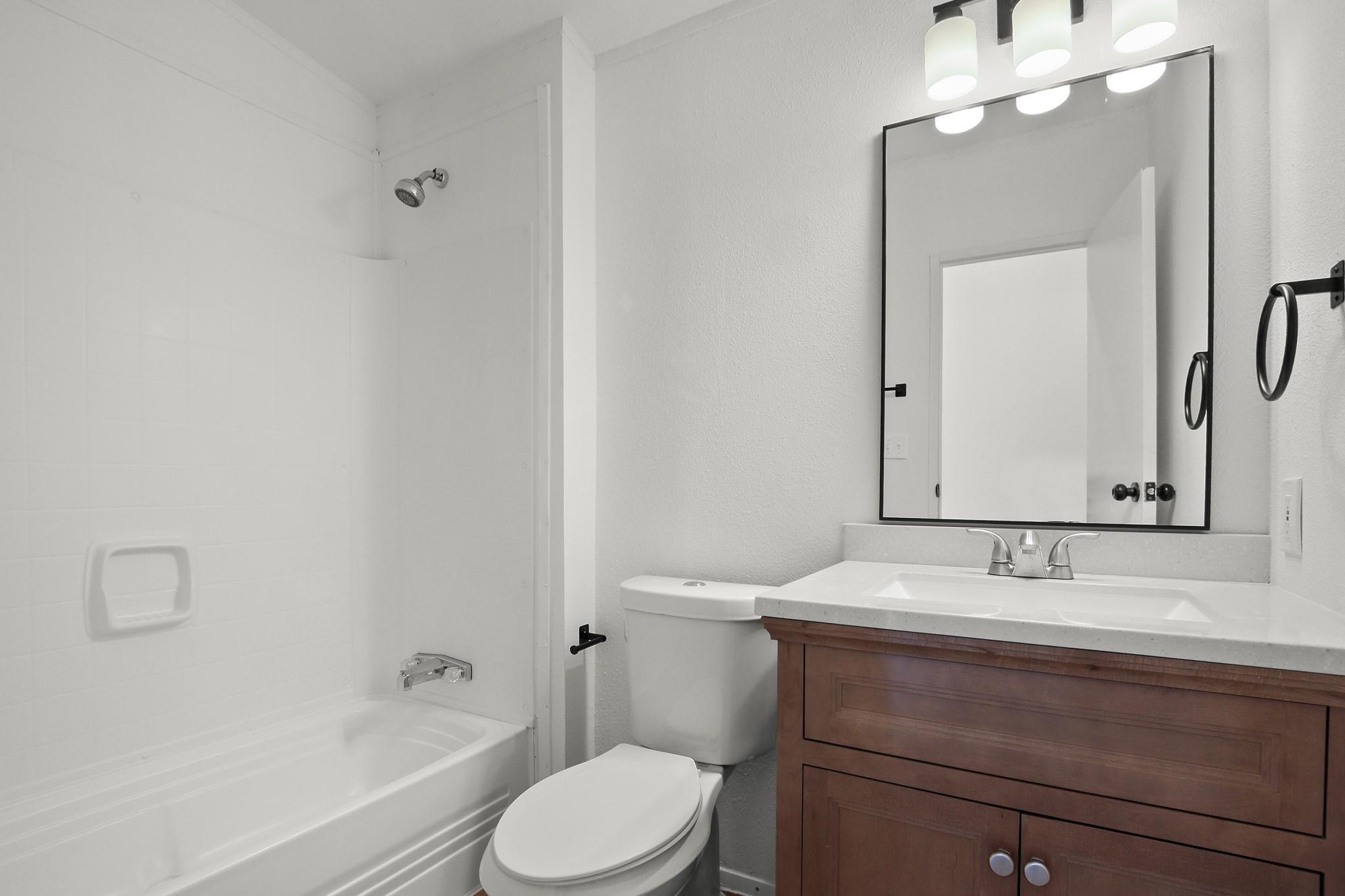 130 Linda Ln, Bastrop, TX 78602