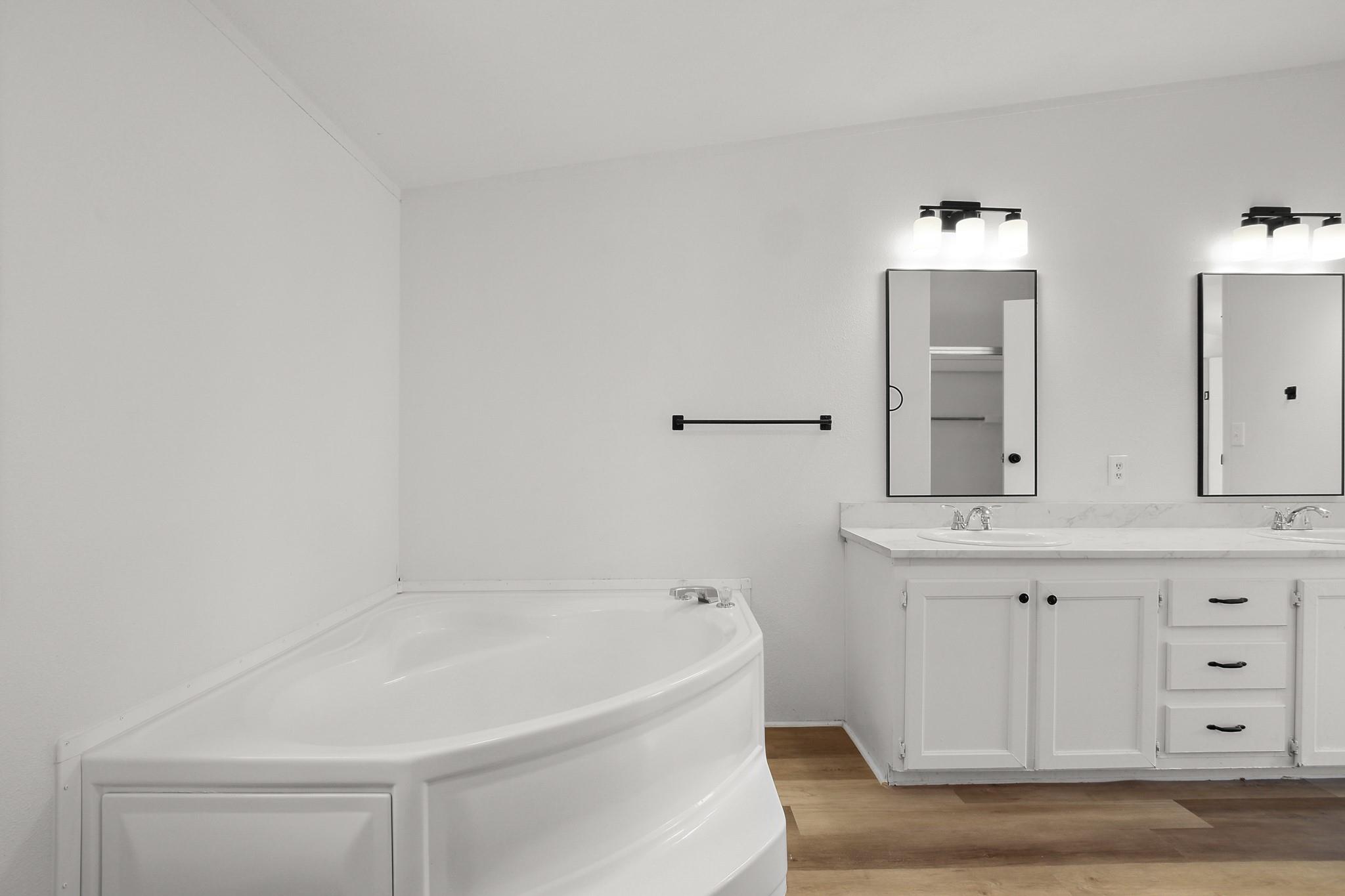 130 Linda Ln, Bastrop, TX 78602