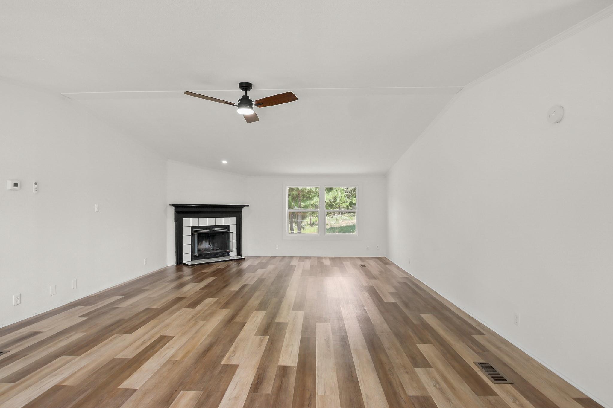 130 Linda Ln, Bastrop, TX 78602