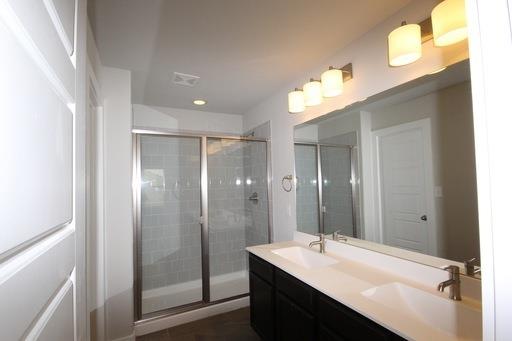 136 & 142 Lakeview Ct, Kyle, TX 78640