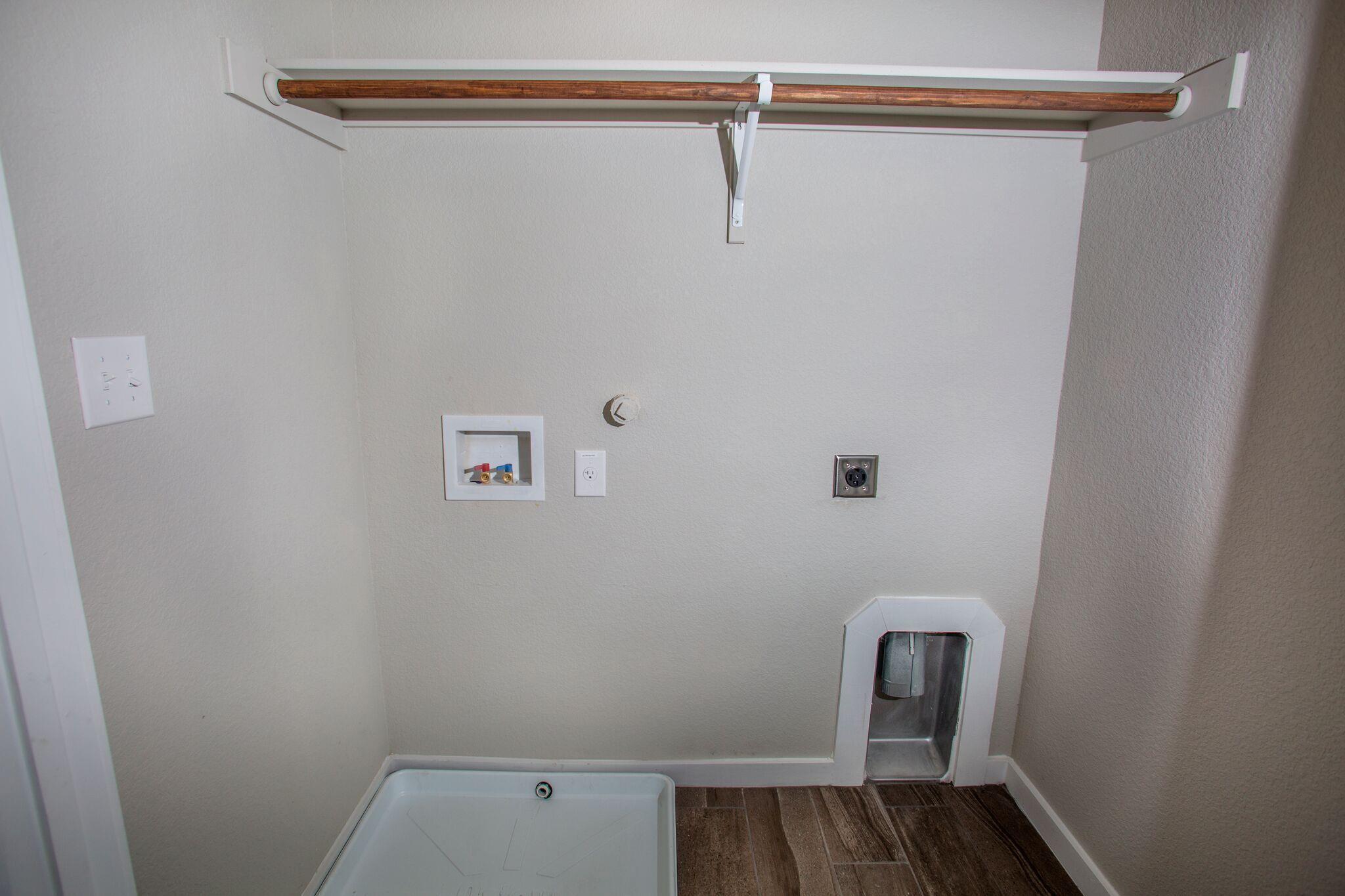 136 & 142 Lakeview Ct, Kyle, TX 78640