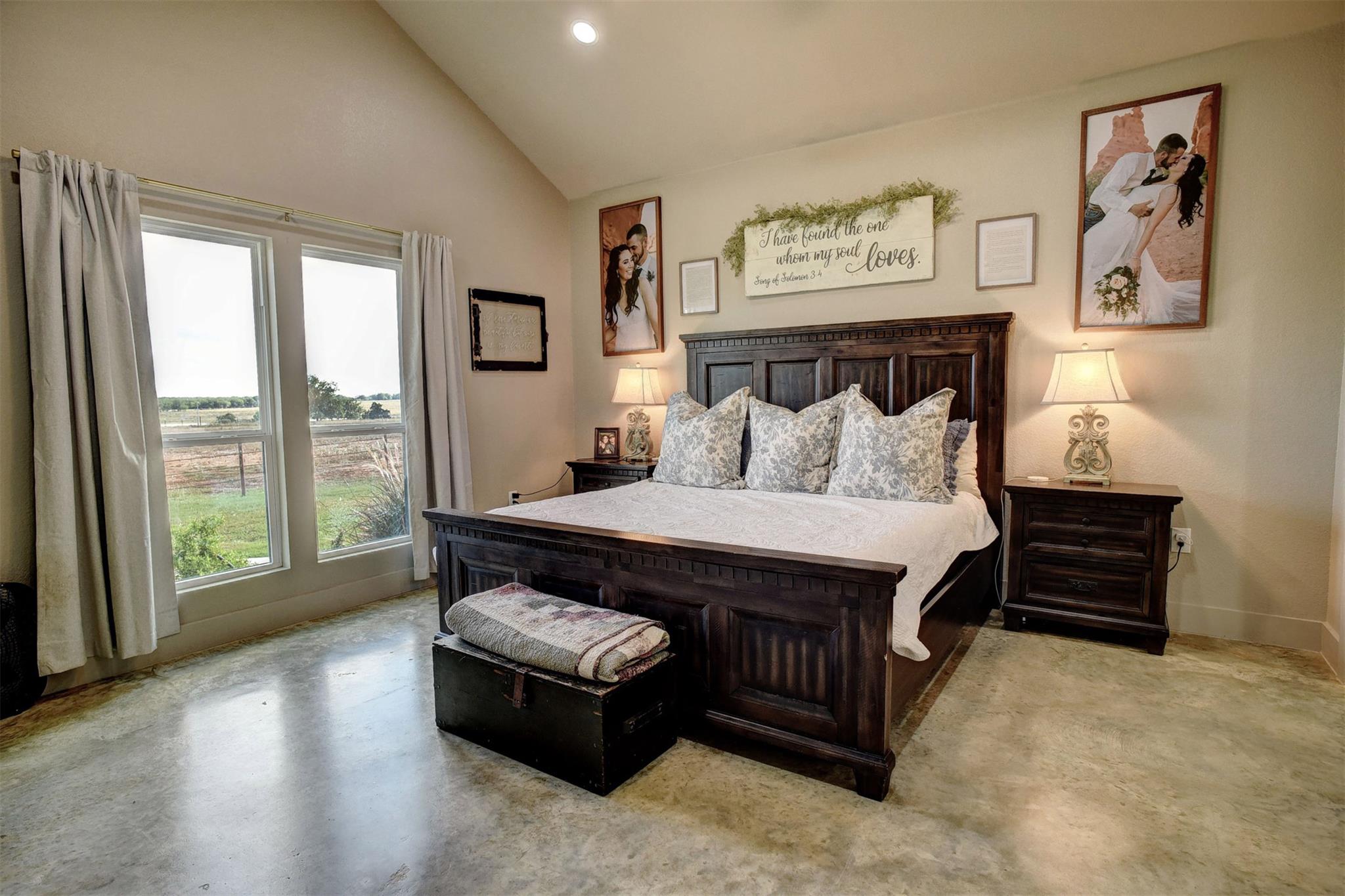 3553 Hunt Ln, Waelder, TX 78959