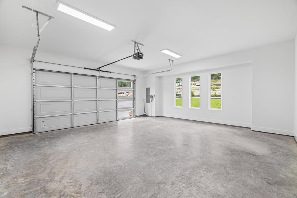 113 Stoneledge Dr, Fredericksburg, TX 78624