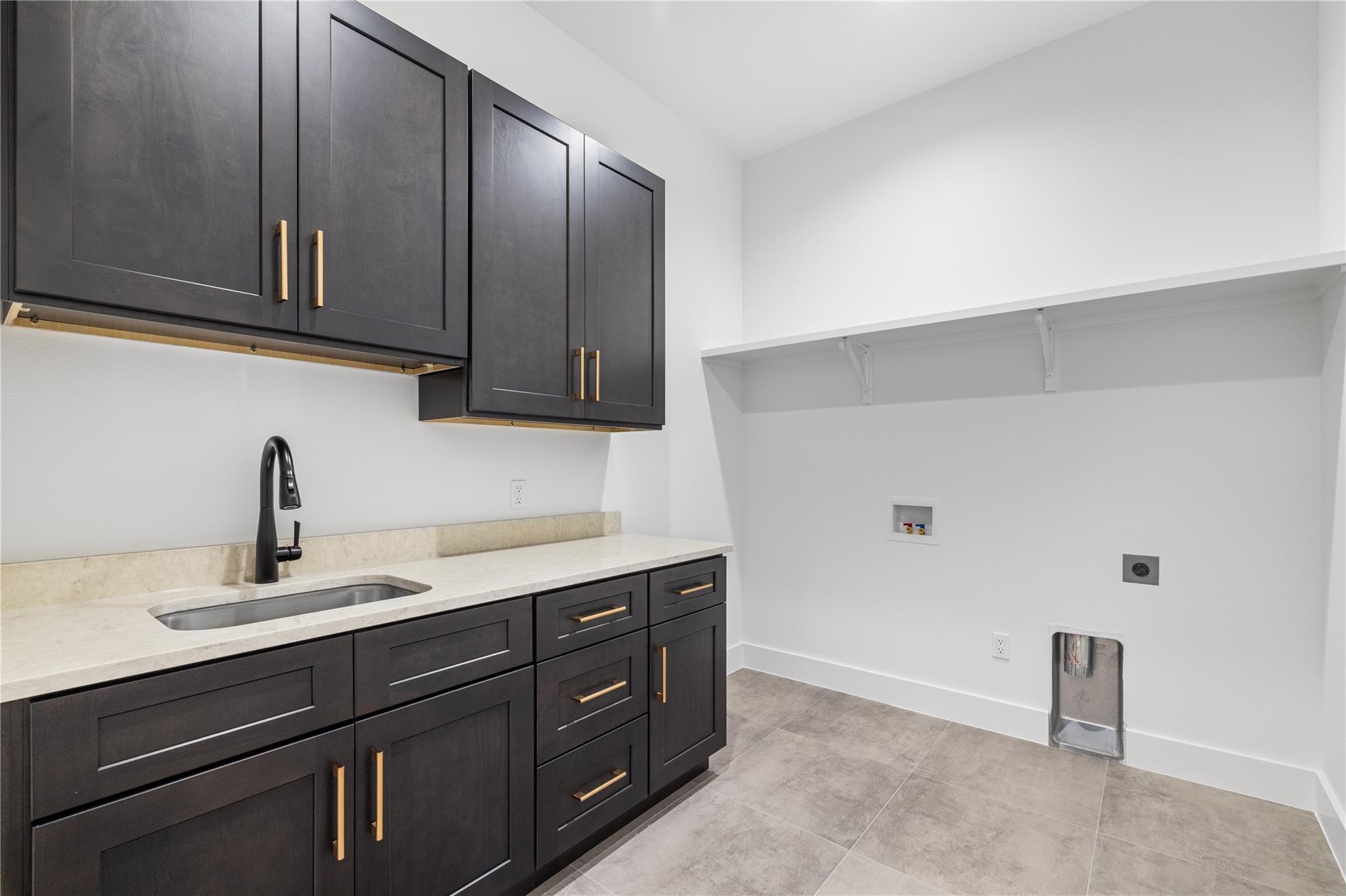 113 Stoneledge Dr, Fredericksburg, TX 78624