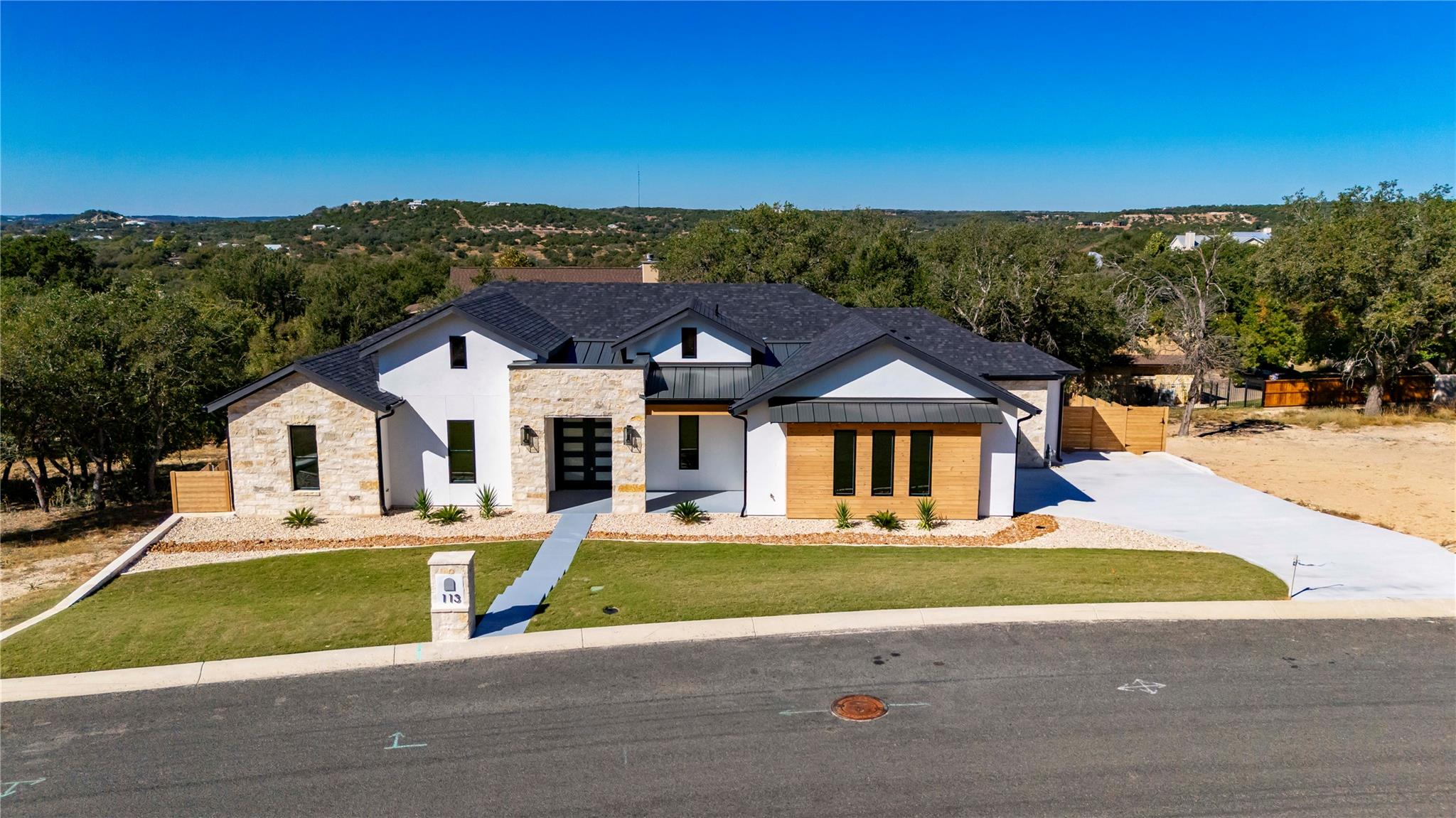 113 Stoneledge Dr, Fredericksburg, TX 78624