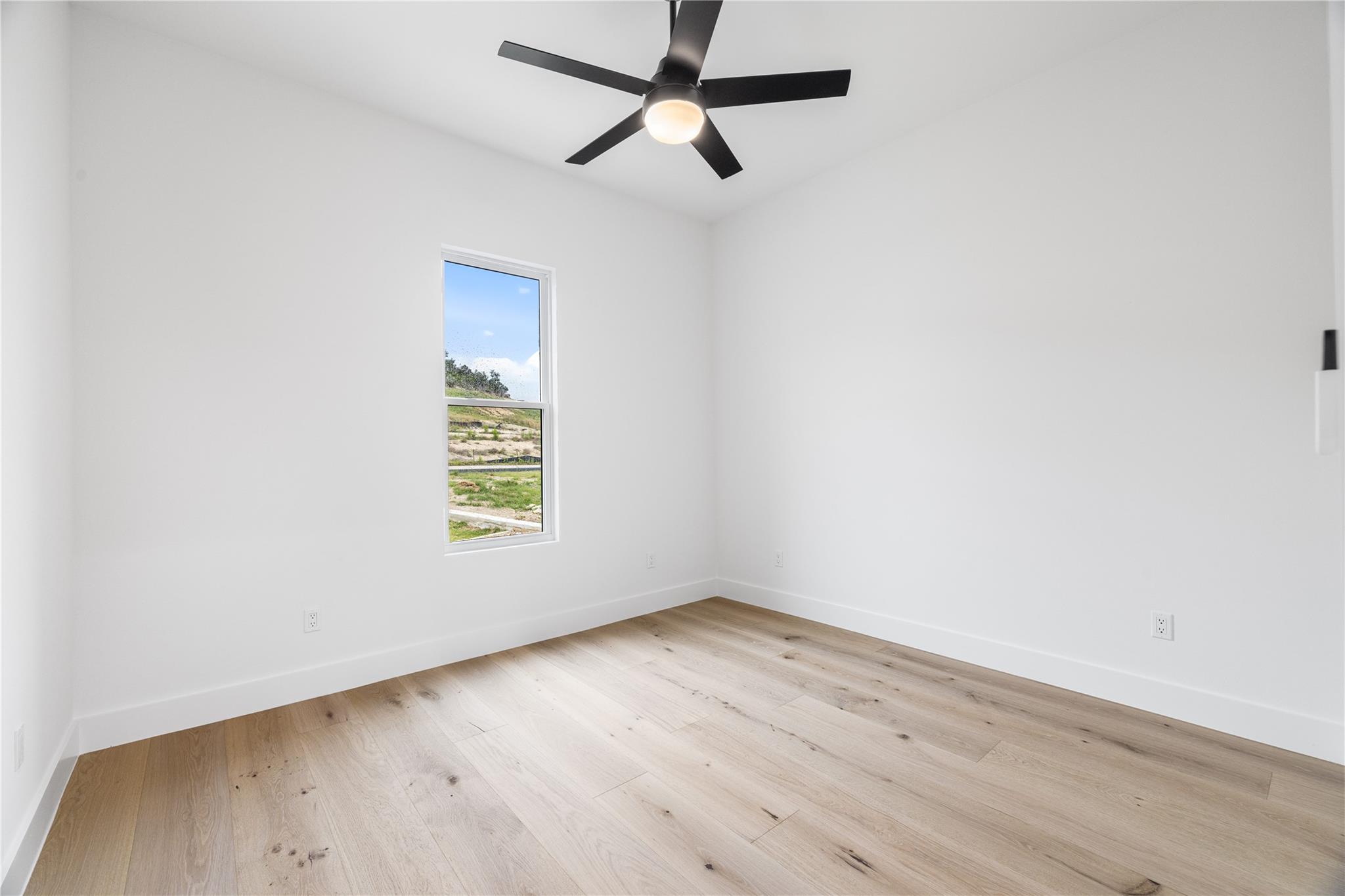 113 Stoneledge Dr, Fredericksburg, TX 78624