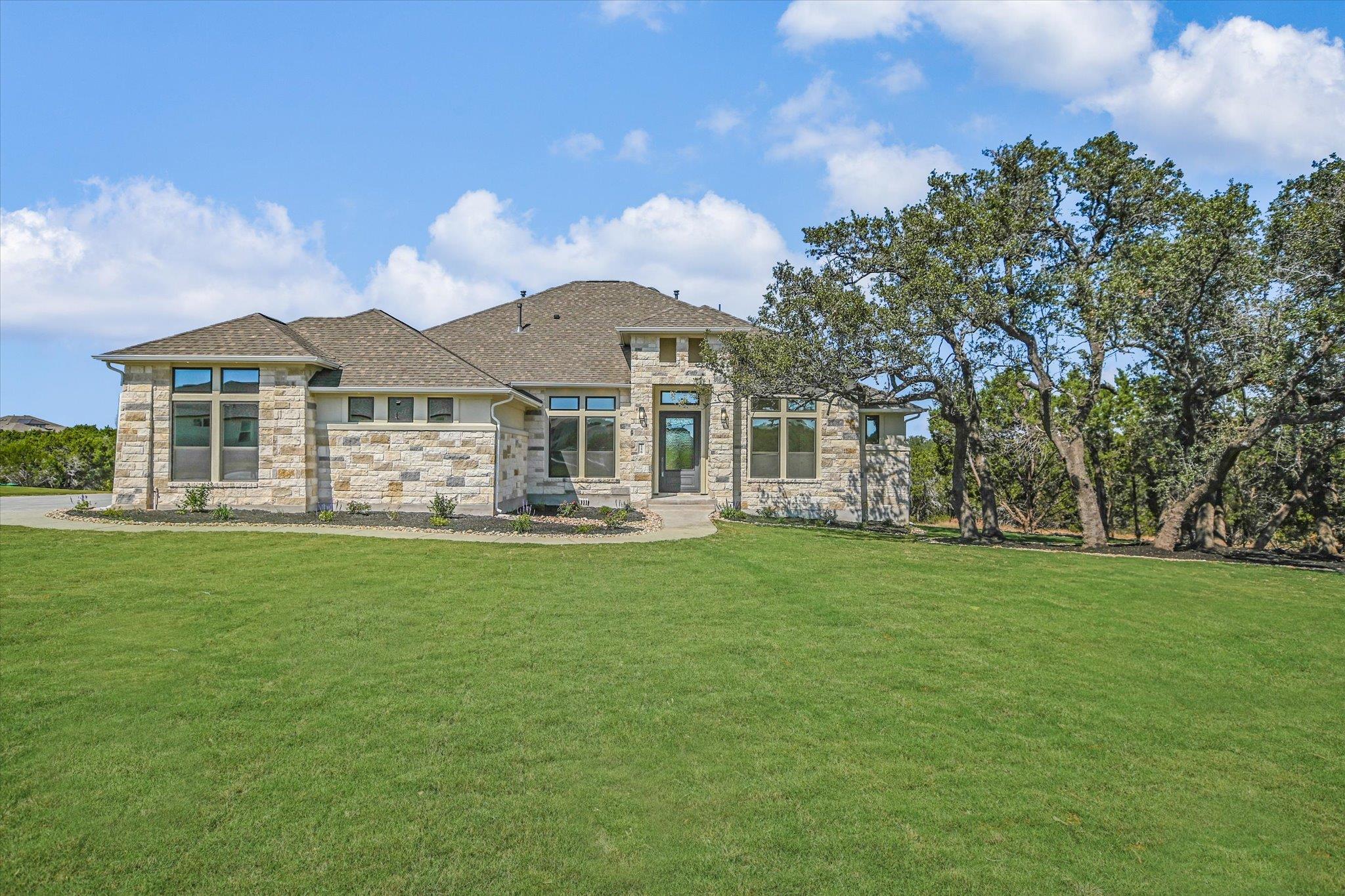 116 Rusty Colt, Liberty Hill, TX 78642