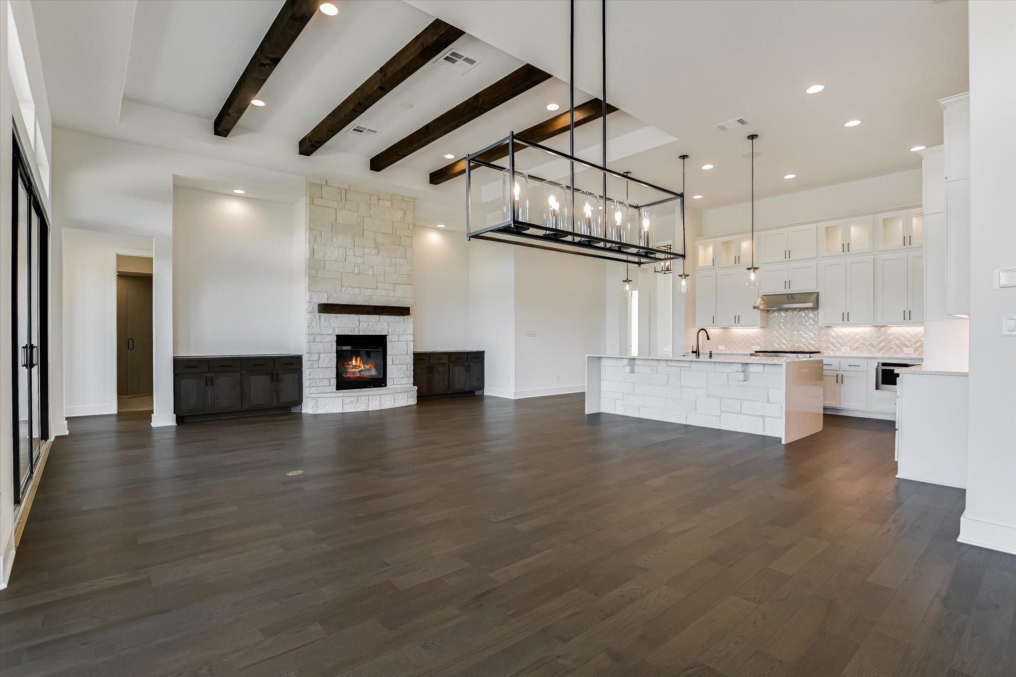 116 Rusty Colt, Liberty Hill, TX 78642