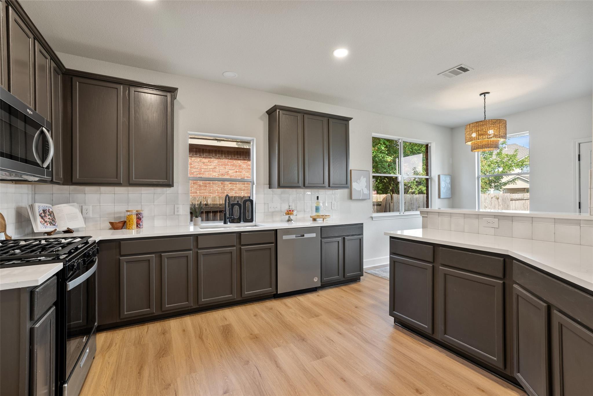 11524 Shady Meadow Way, Manor, TX 78653