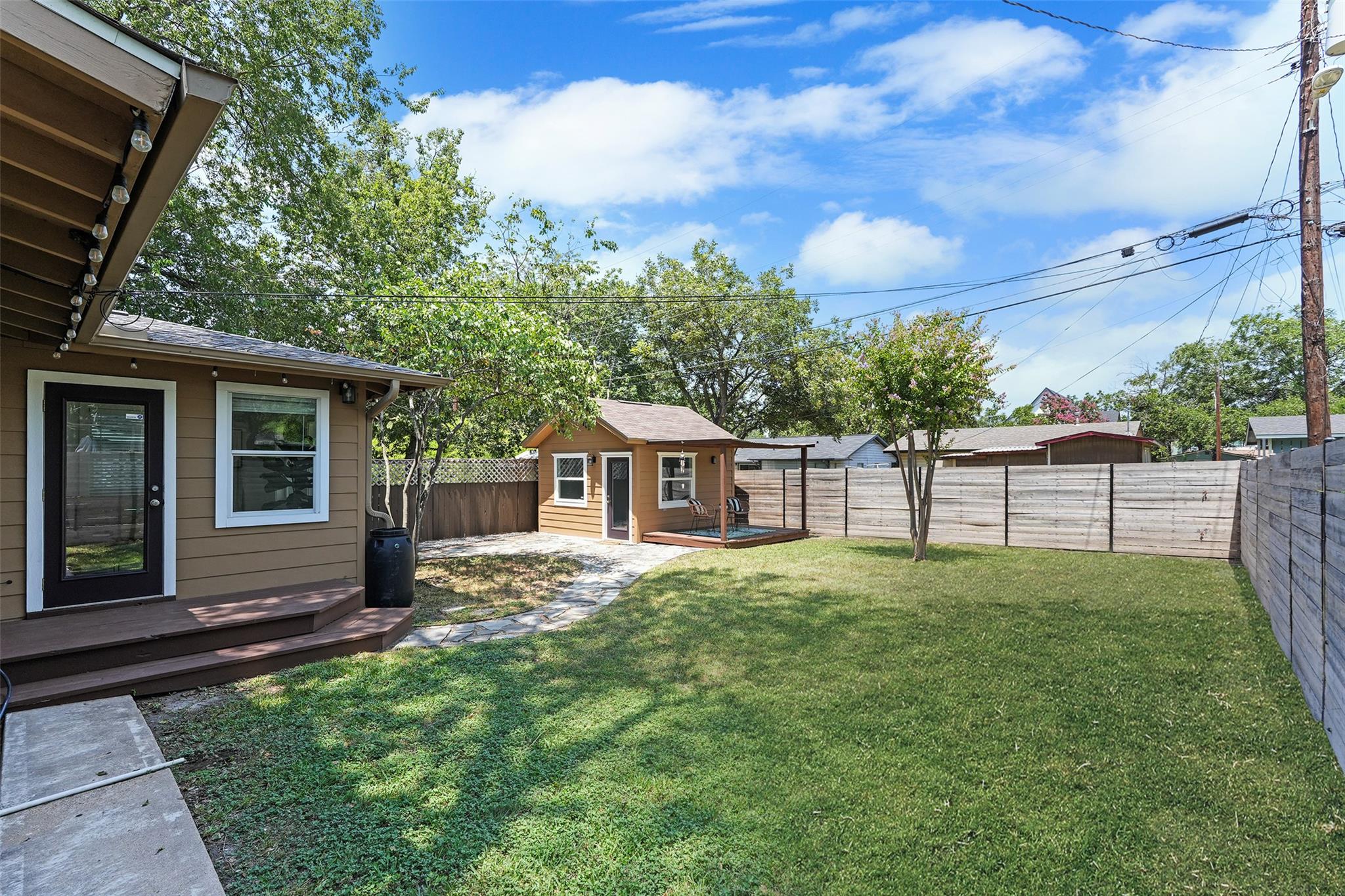 126 Frederick St, Austin, TX 78704