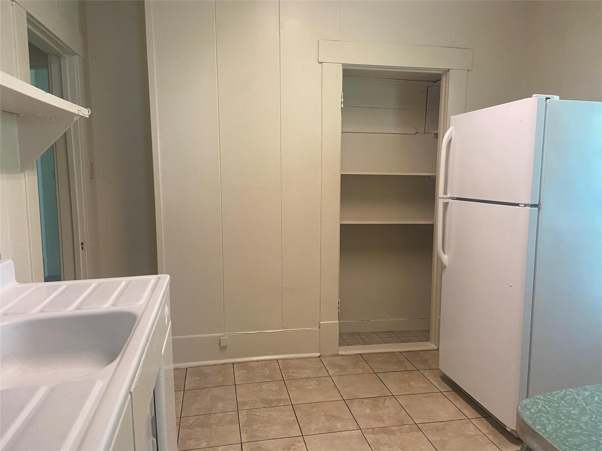 401 W 38th St # B, Austin, TX 78705