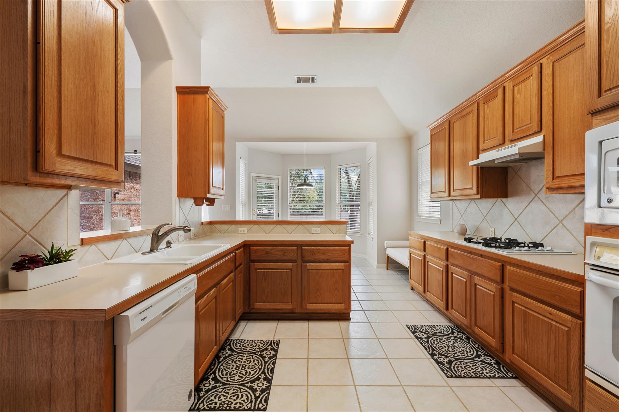 2013 Inverness Dr, Round Rock, TX 78681