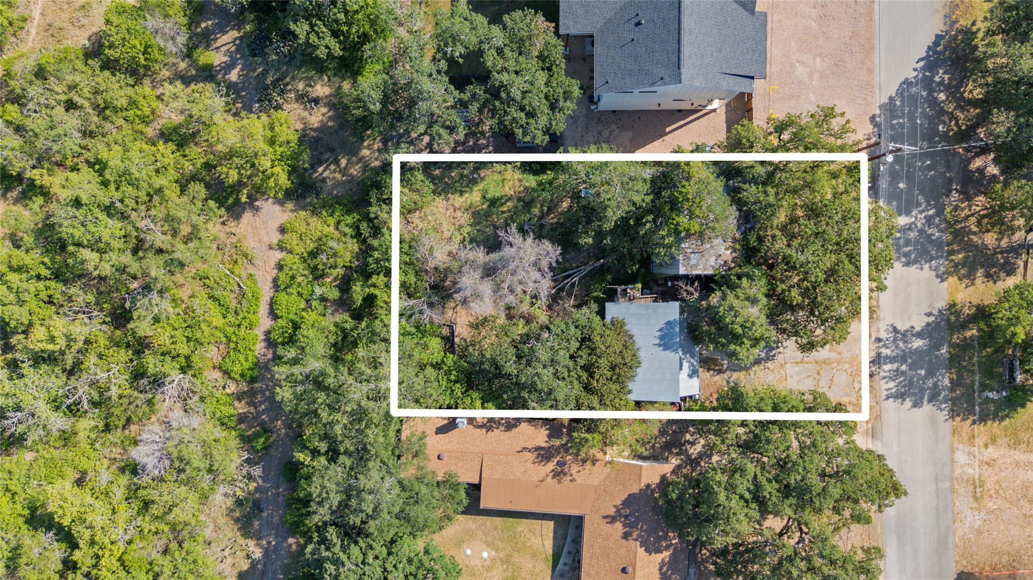 1208 W Lakeland Dr, Austin, TX 78732