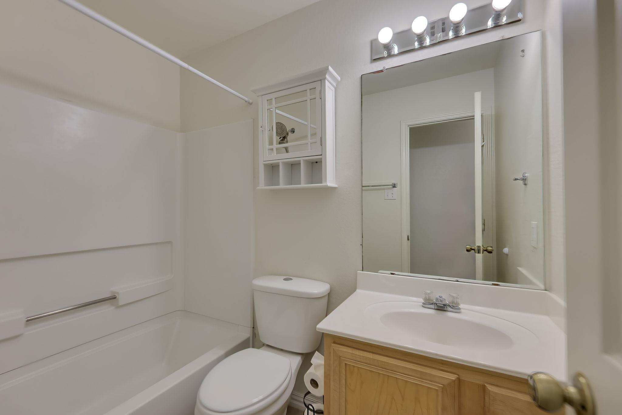 1613 Apollo Cir, Round Rock, TX 78664