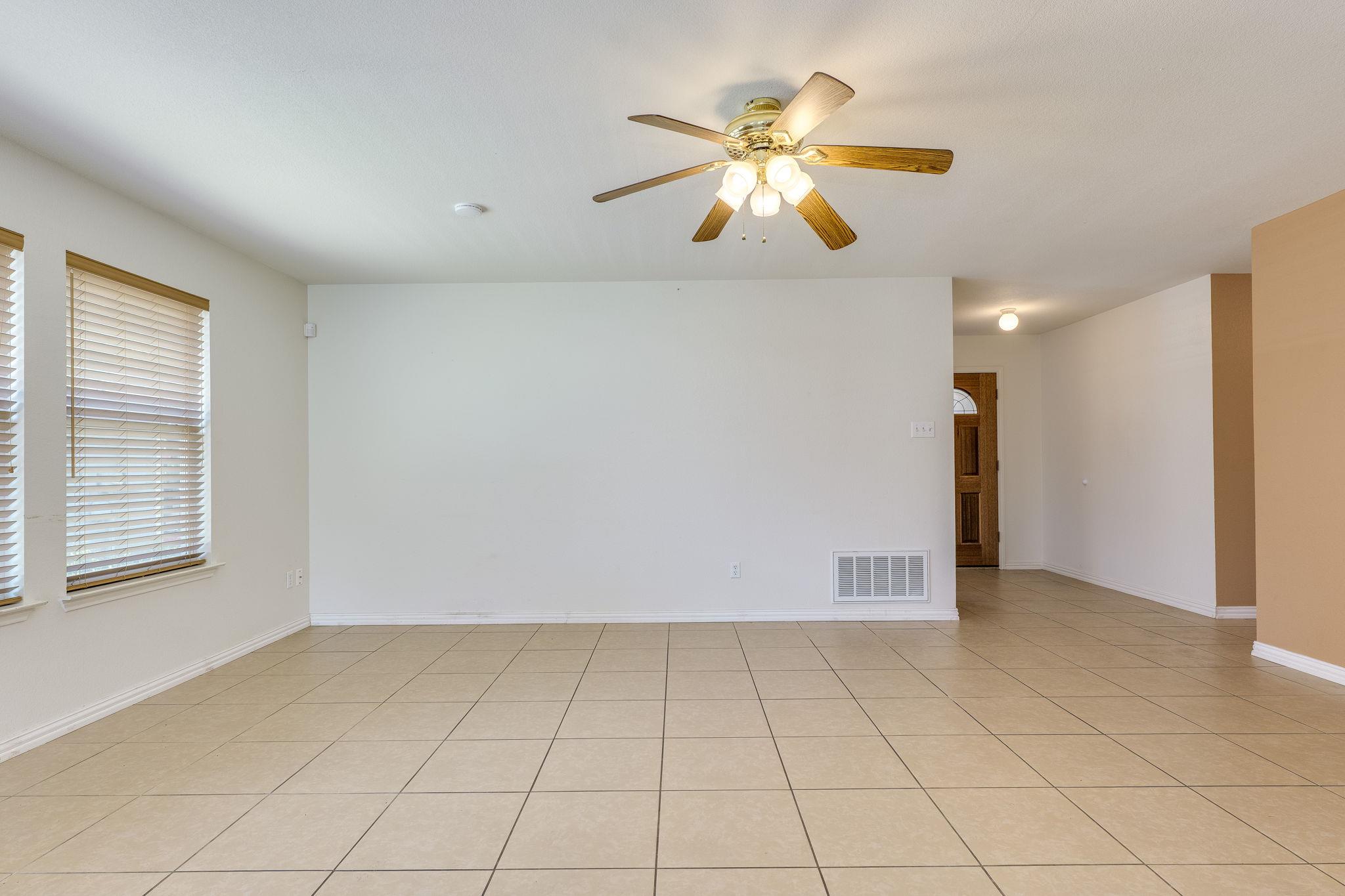 1613 Apollo Cir, Round Rock, TX 78664