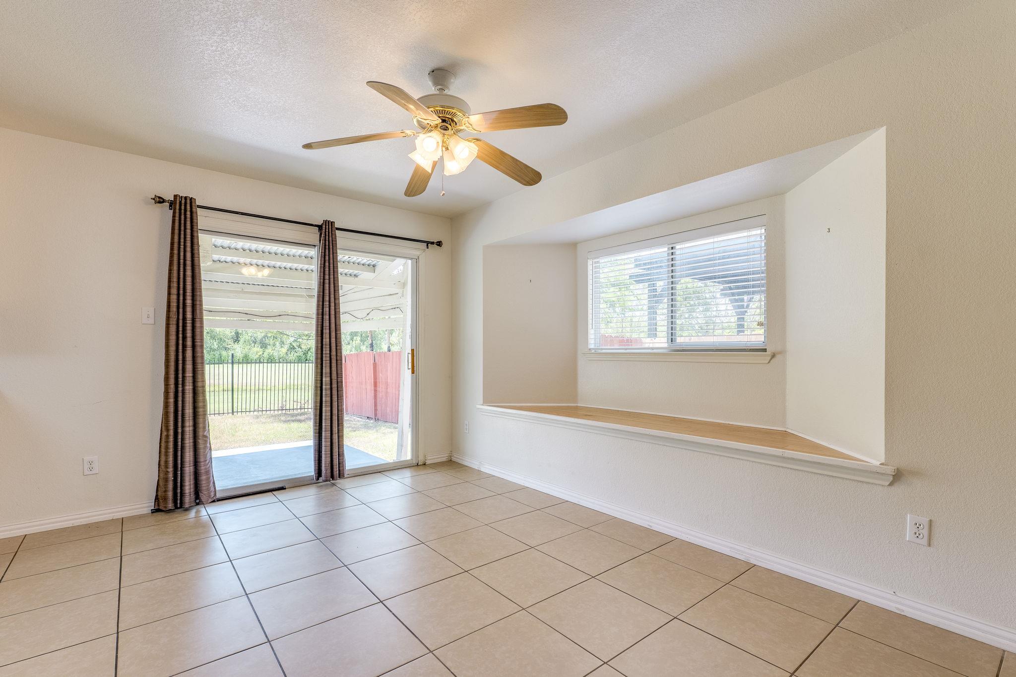 1613 Apollo Cir, Round Rock, TX 78664