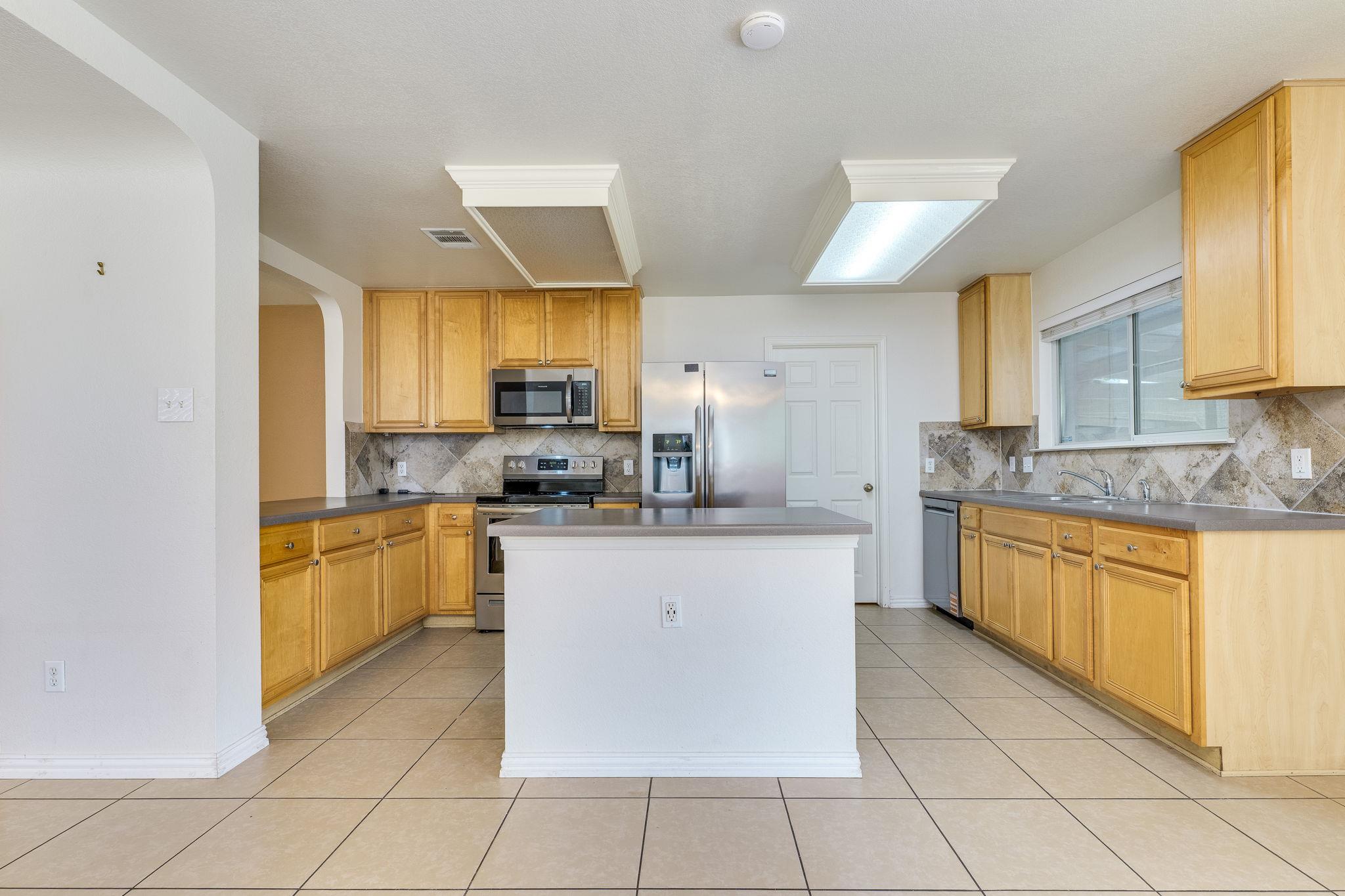 1613 Apollo Cir, Round Rock, TX 78664