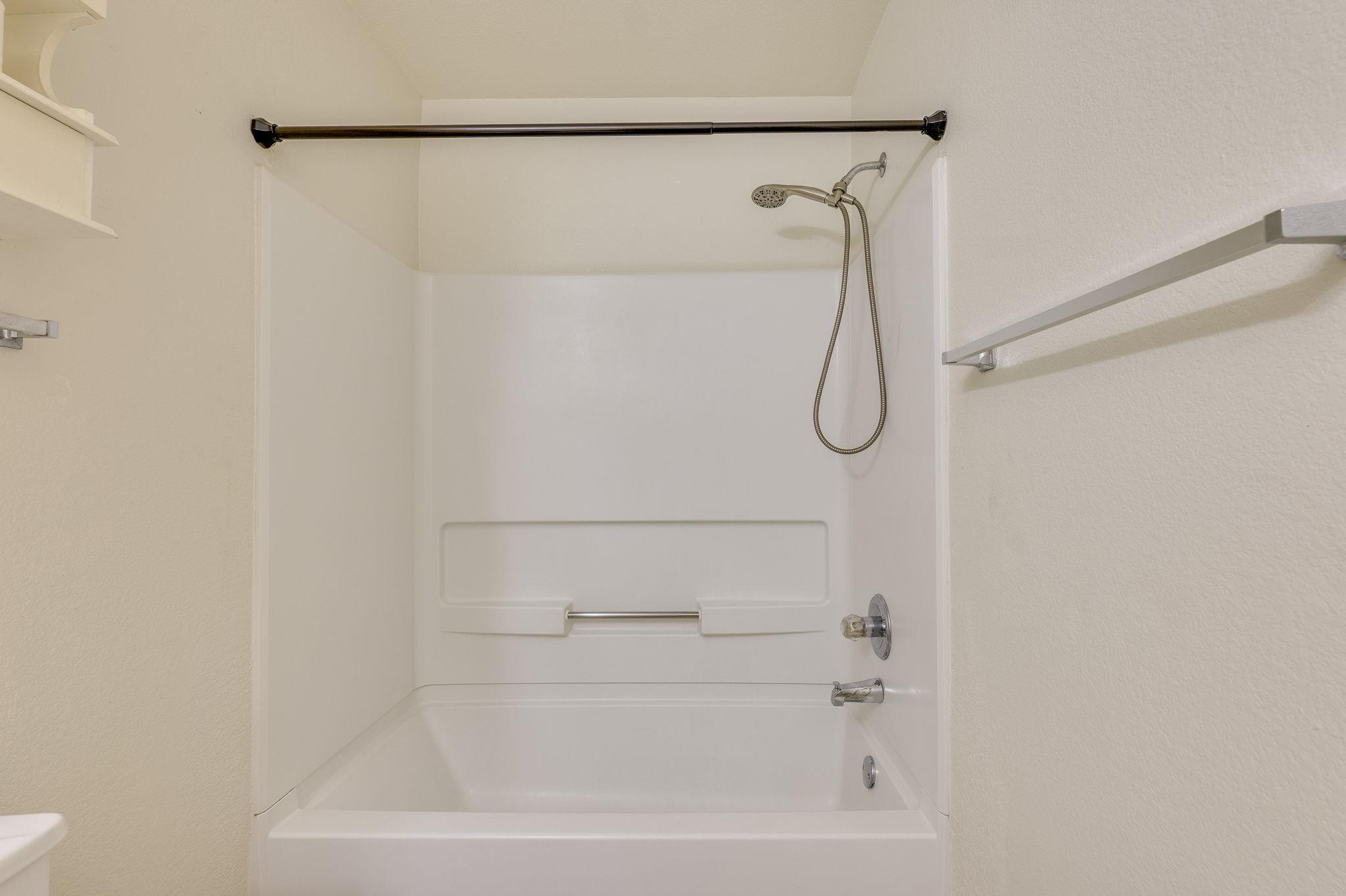 1613 Apollo Cir, Round Rock, TX 78664