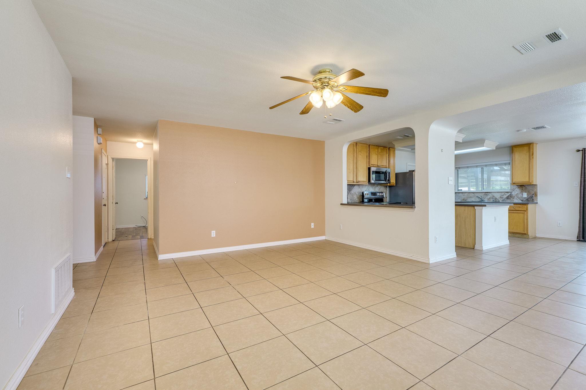 1613 Apollo Cir, Round Rock, TX 78664