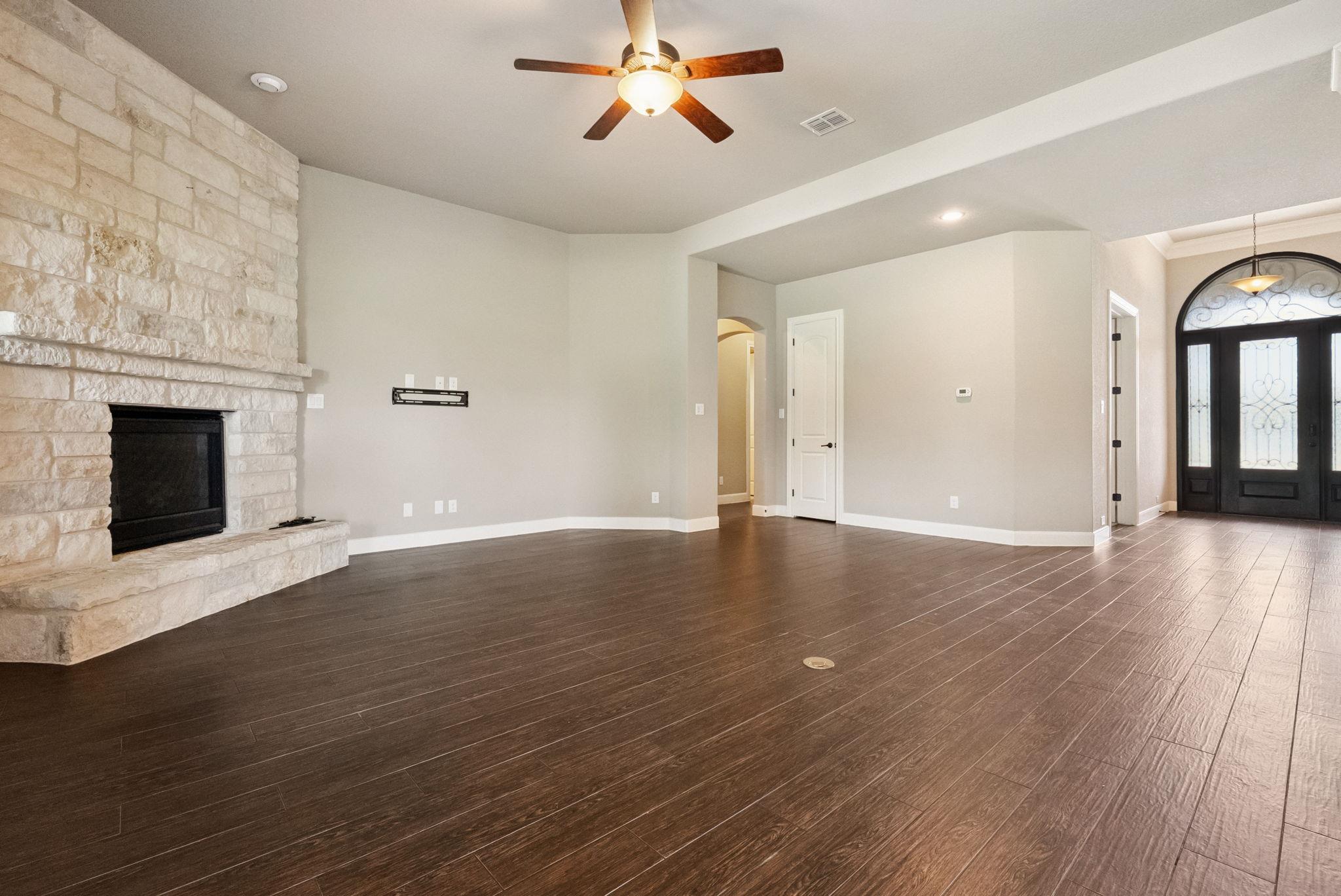 728 Deer Run Way, New Braunfels, TX 78132