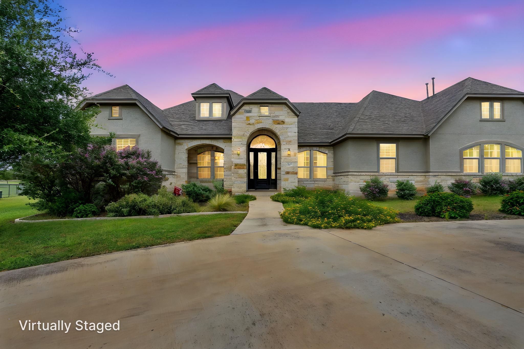 728 Deer Run Way, New Braunfels, TX 78132