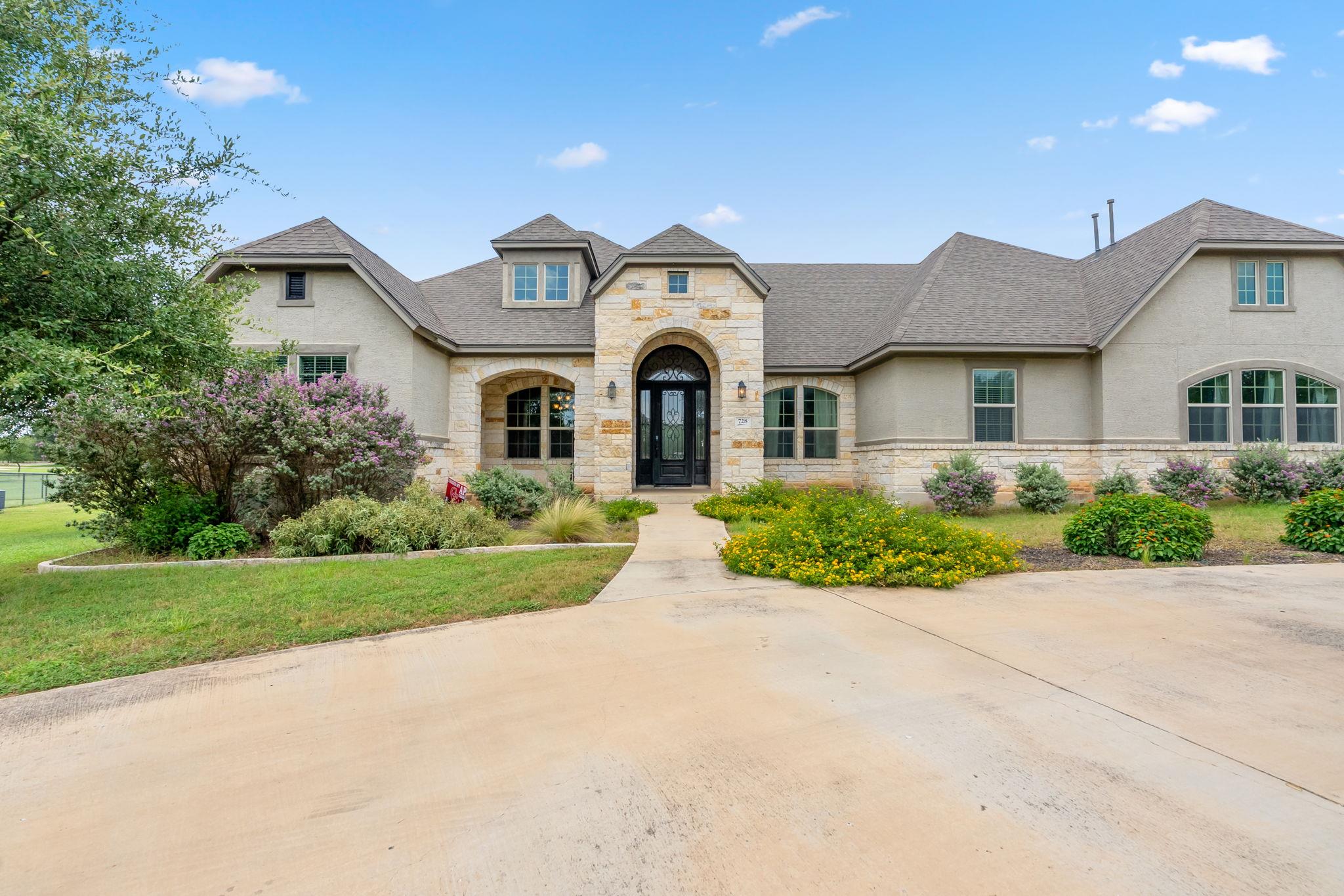 728 Deer Run Way, New Braunfels, TX 78132