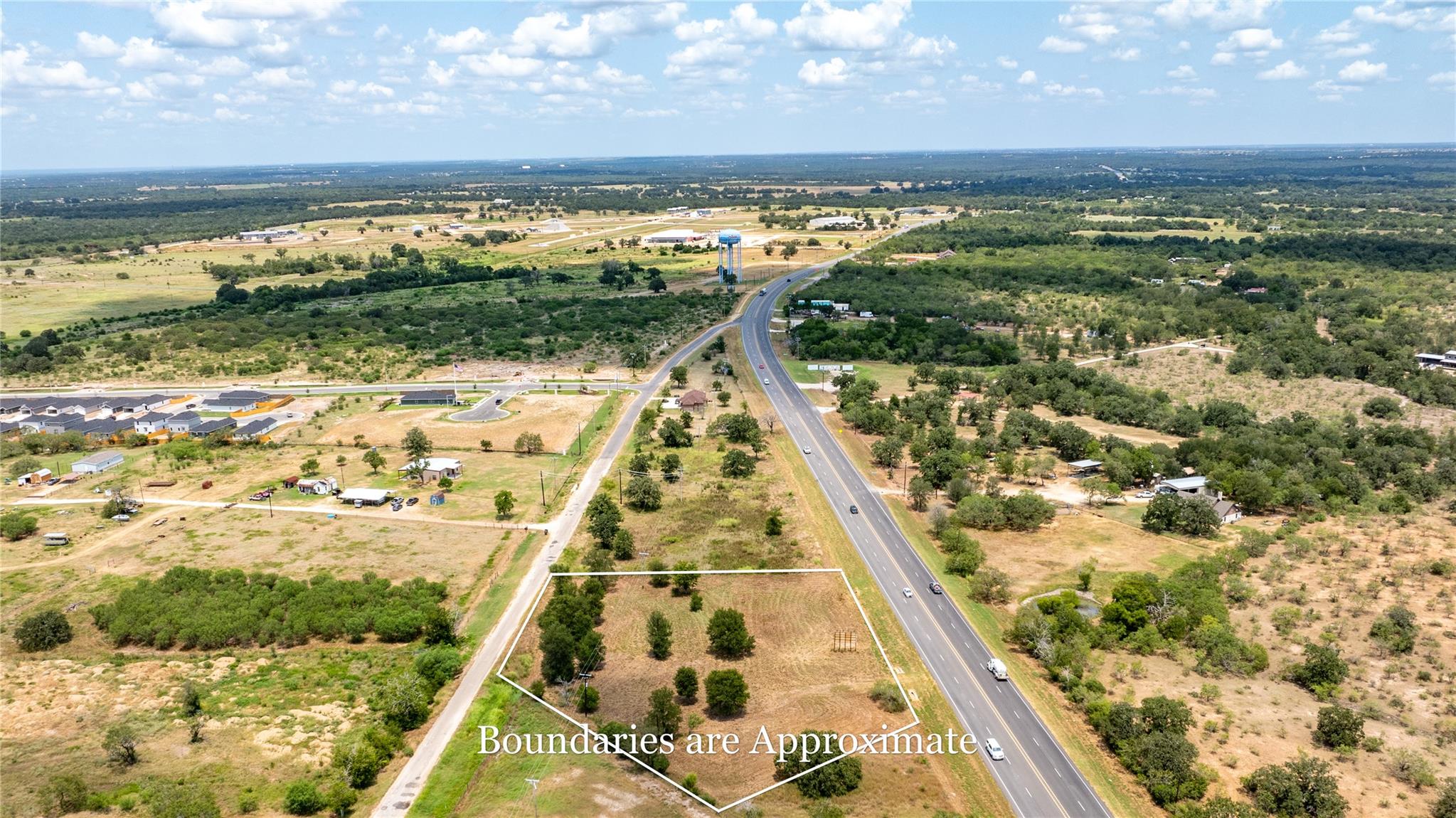 2063 N Magnolia Ave, Luling, TX 78648