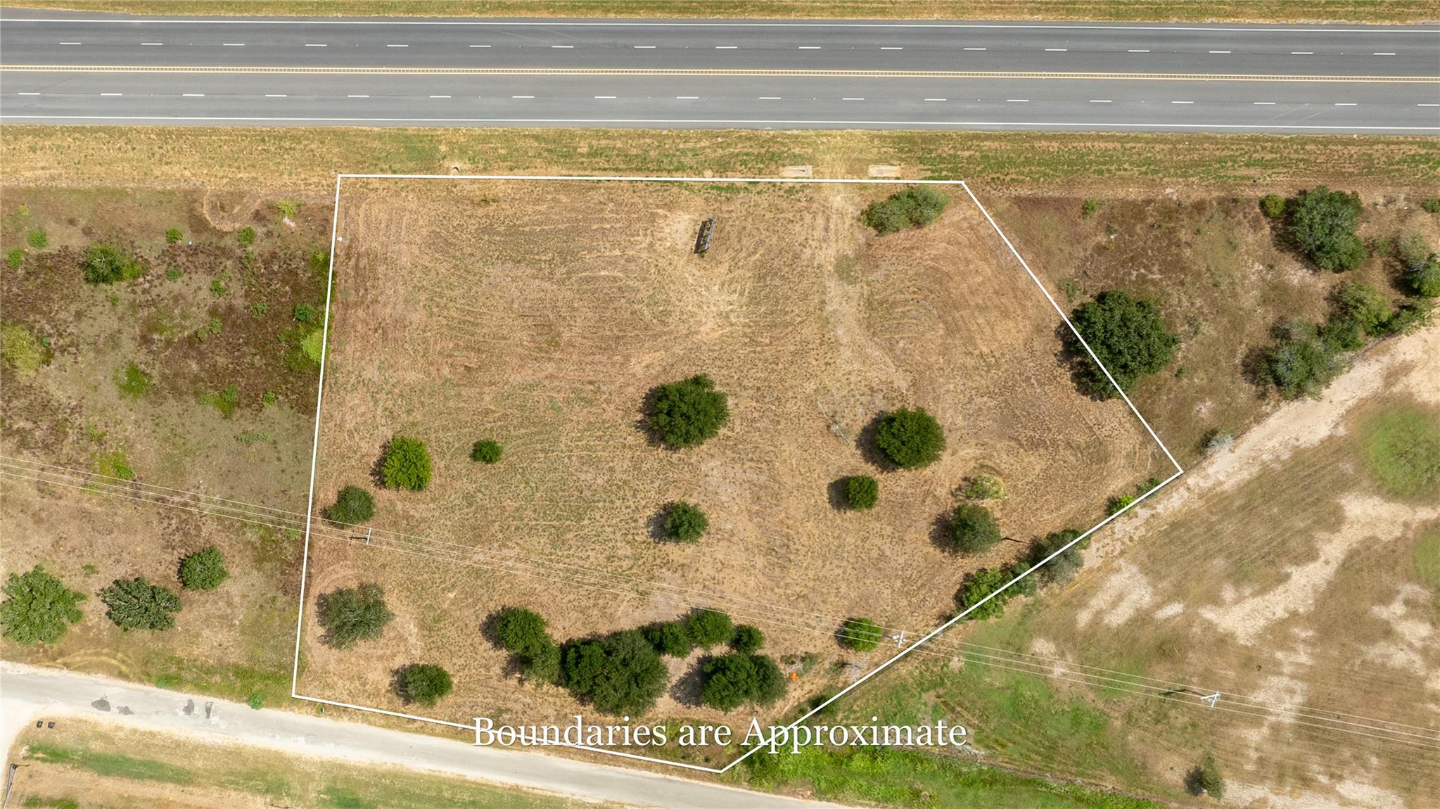 2063 N Magnolia Ave, Luling, TX 78648