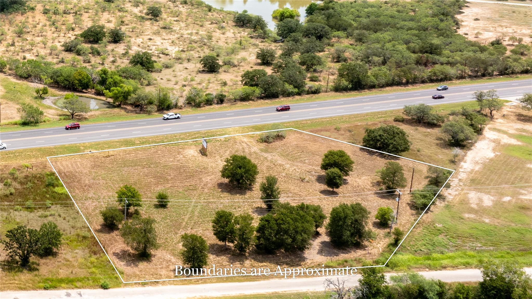 2063 N Magnolia Ave, Luling, TX 78648