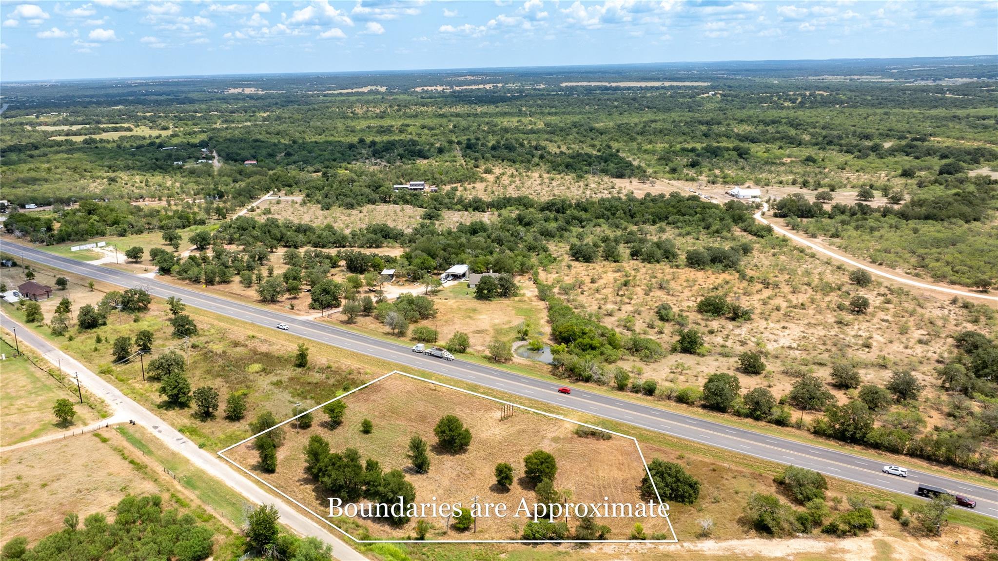 2063 N Magnolia Ave, Luling, TX 78648