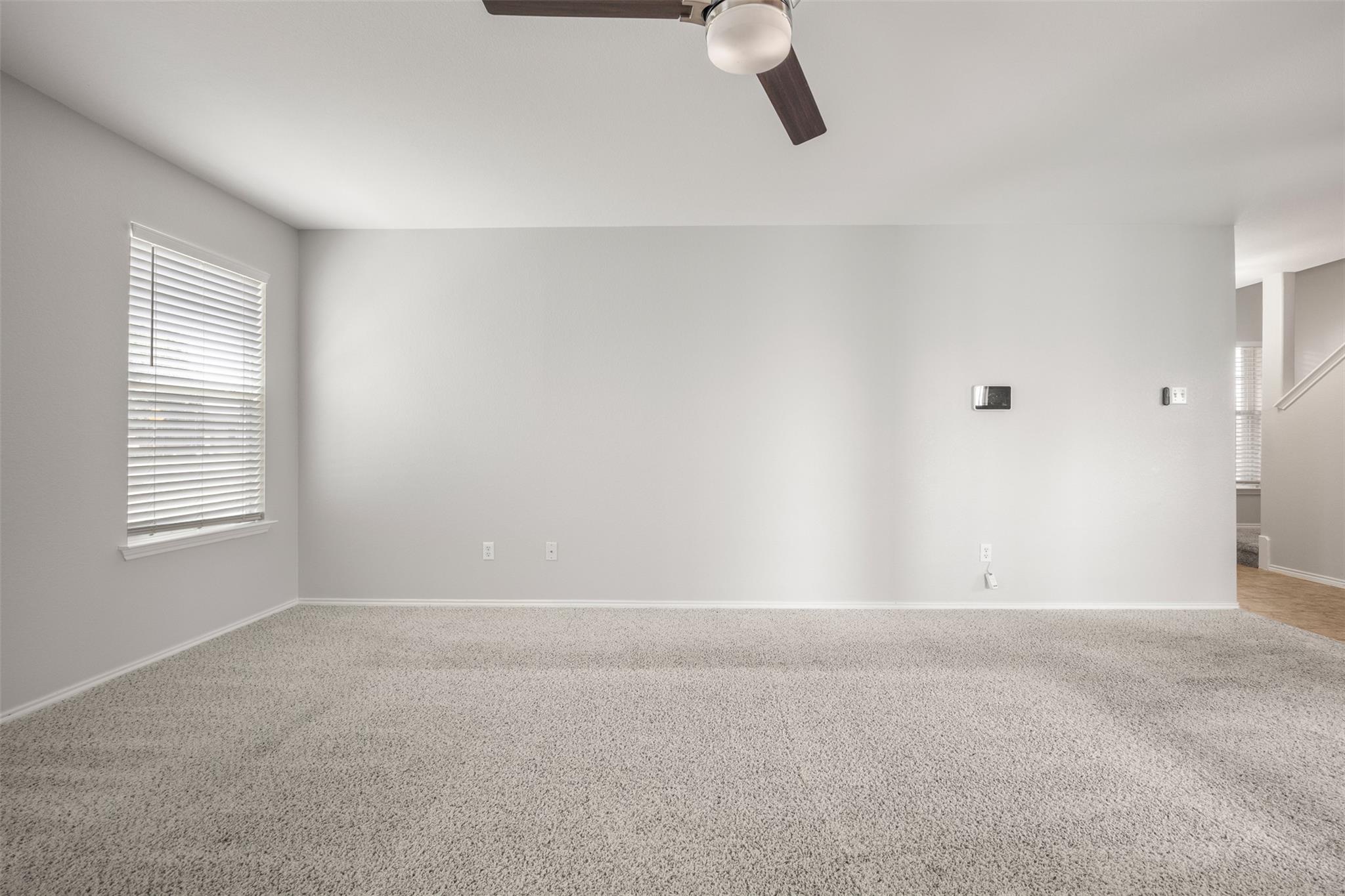 128 Luna Vista Dr, Hutto, TX 78634