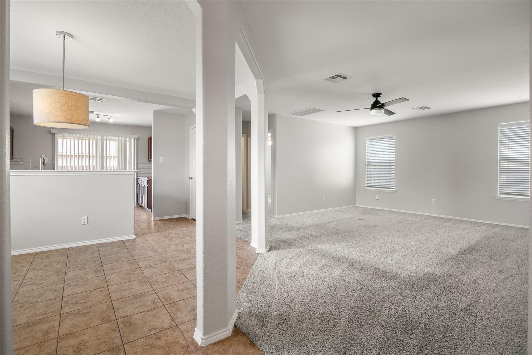 128 Luna Vista Dr, Hutto, TX 78634