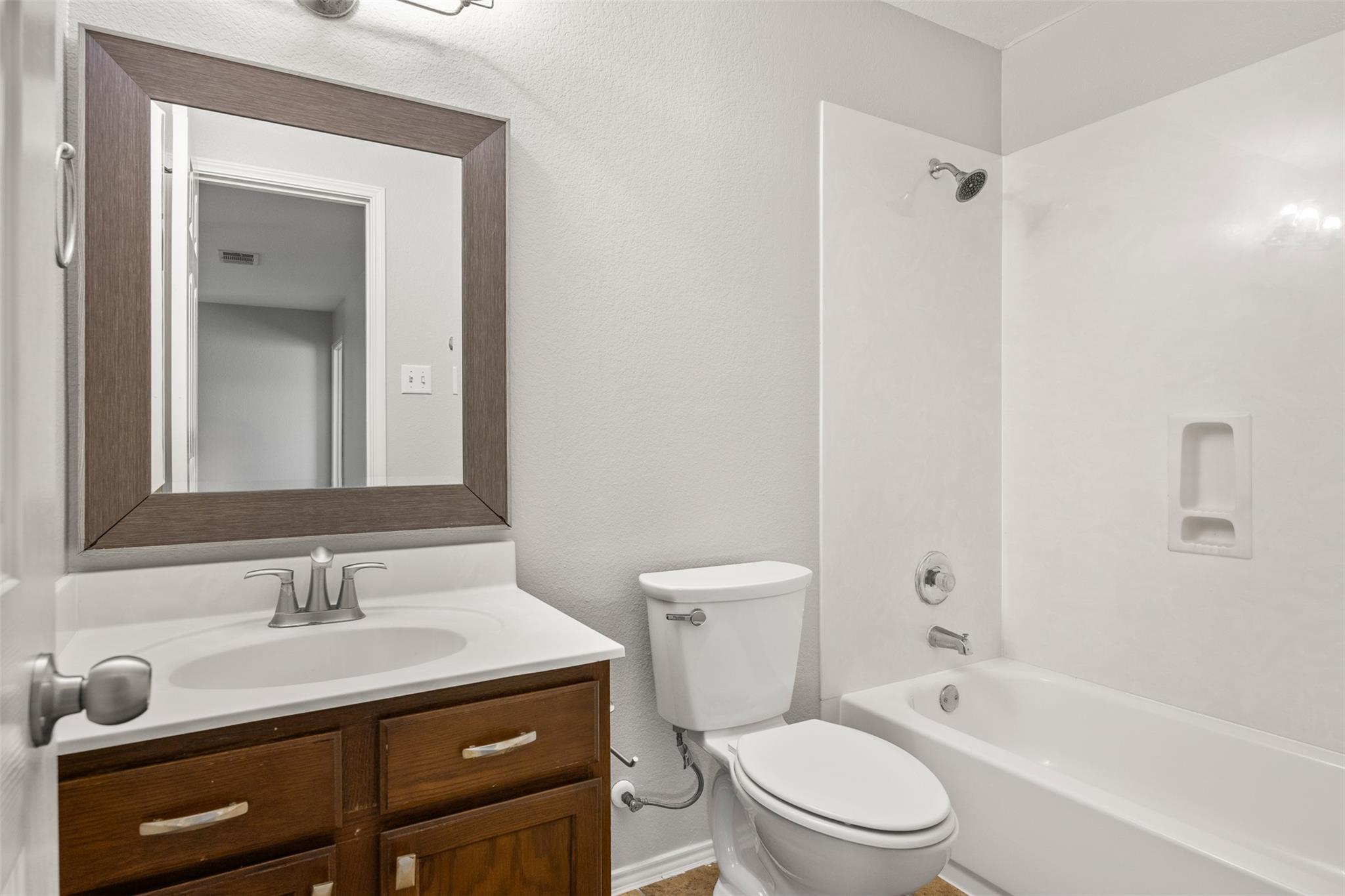 128 Luna Vista Dr, Hutto, TX 78634