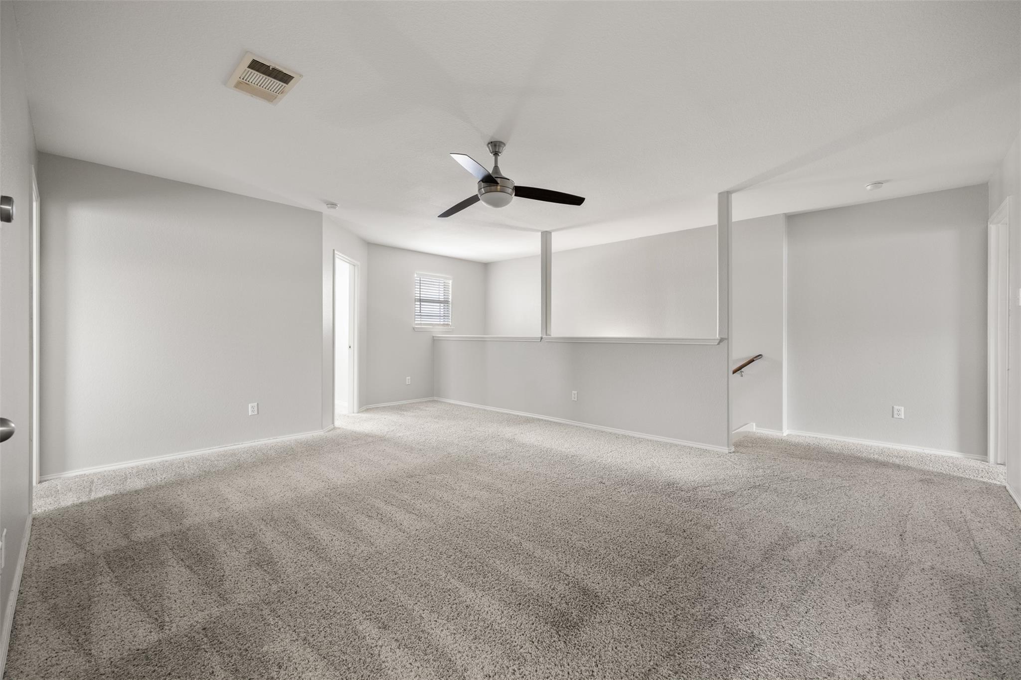 128 Luna Vista Dr, Hutto, TX 78634