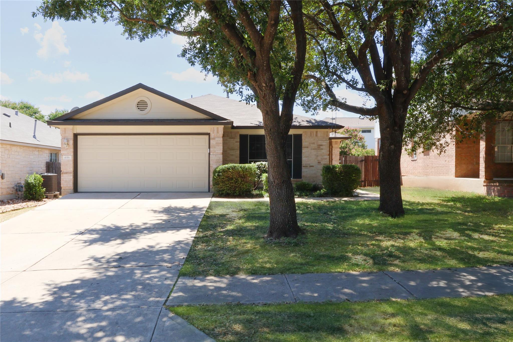 656 Reggie Jackson Trl, Round Rock, TX 78665