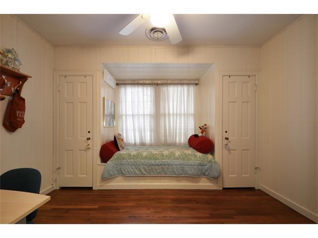 909 E 38th 1/2 St, Austin, TX 78751