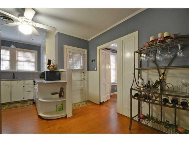 909 E 38th 1/2 St, Austin, TX 78751