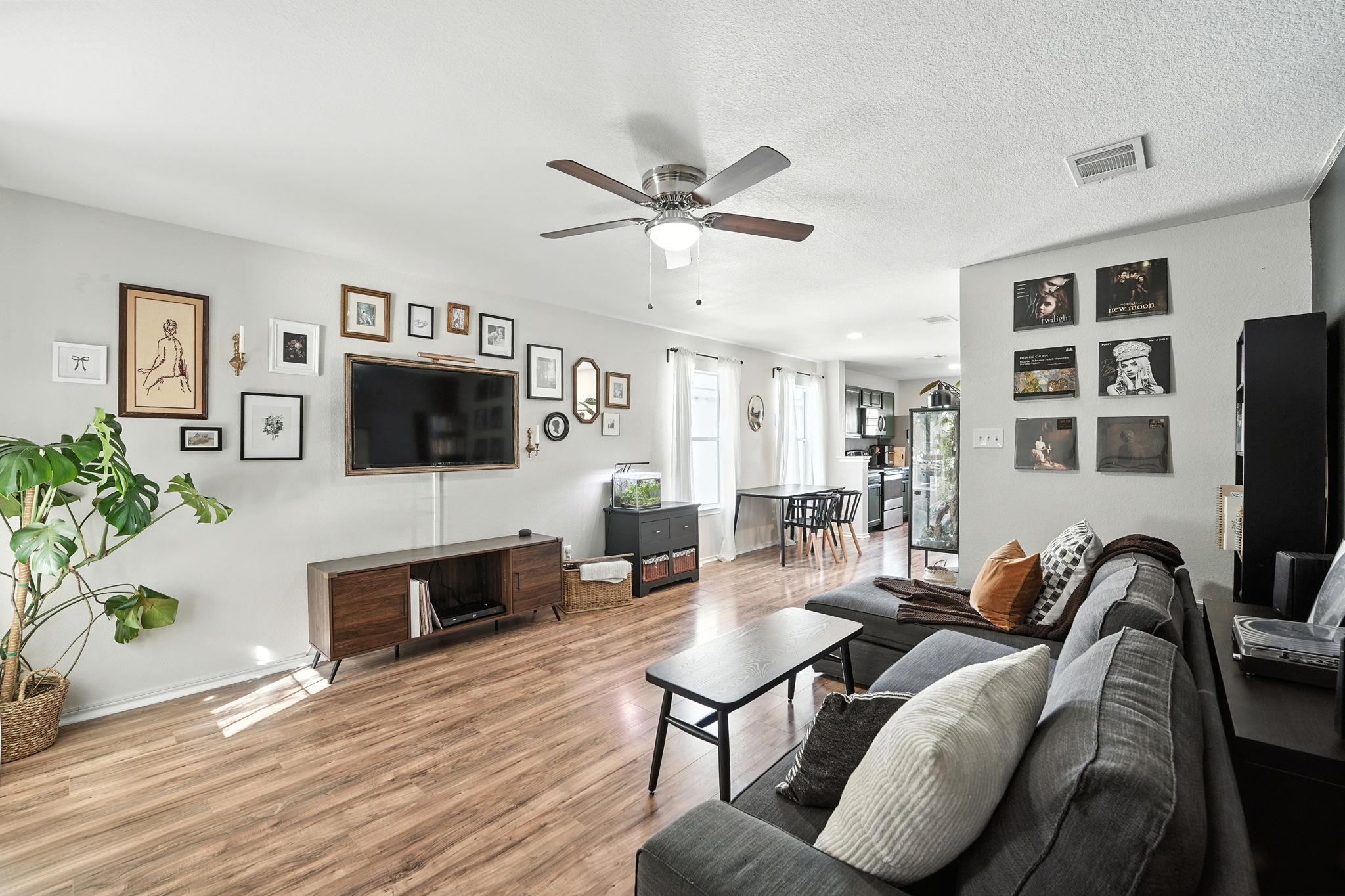 12712 Saint Mary Dr, Manor, TX 78653