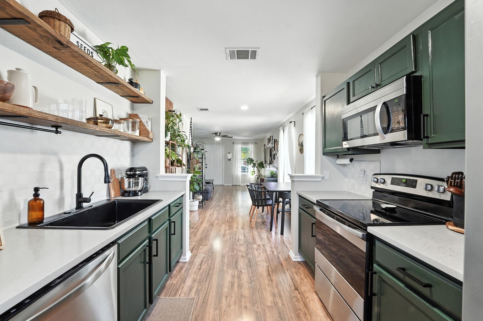 12712 Saint Mary Dr, Manor, TX 78653