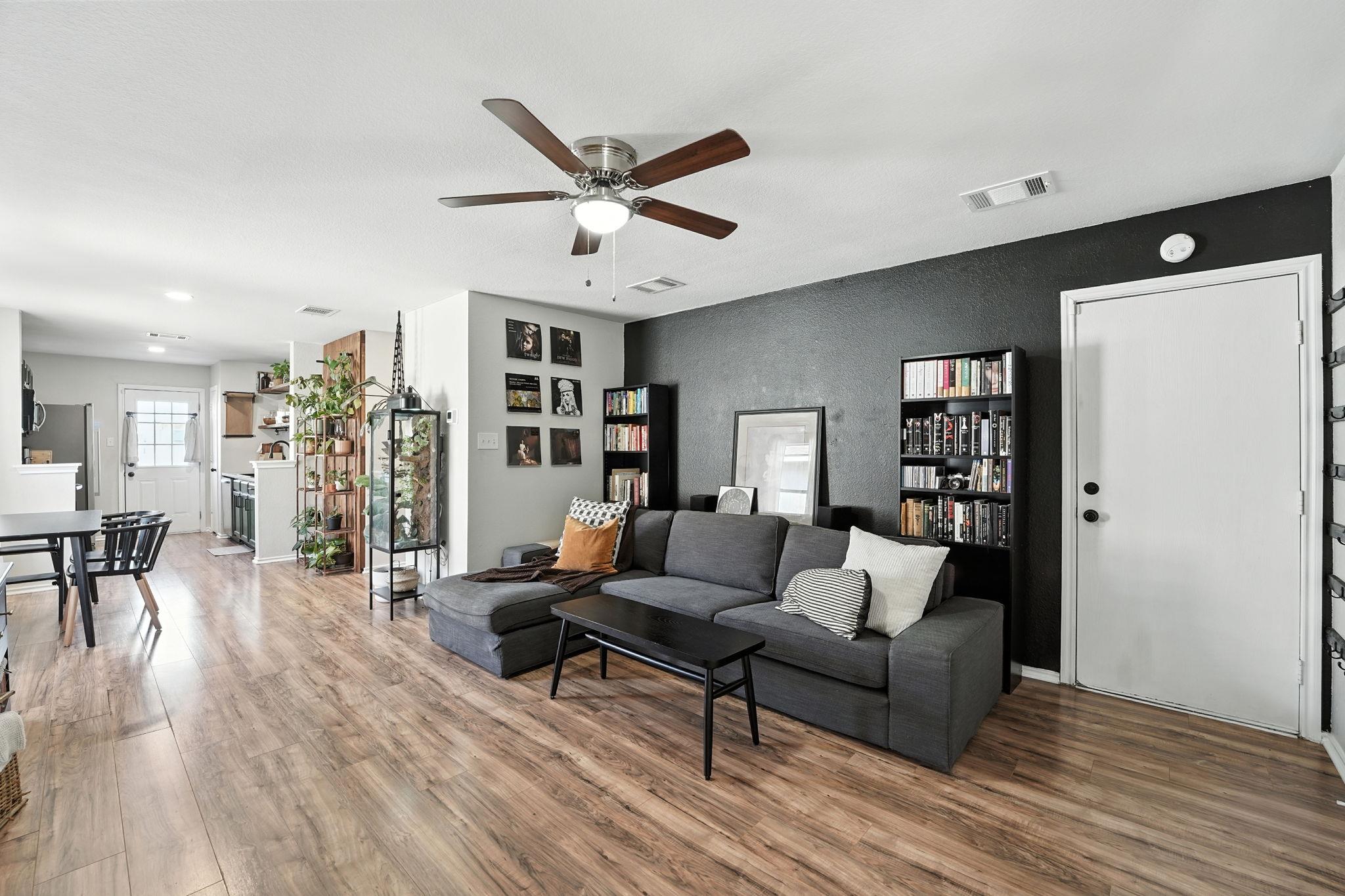 12712 Saint Mary Dr, Manor, TX 78653