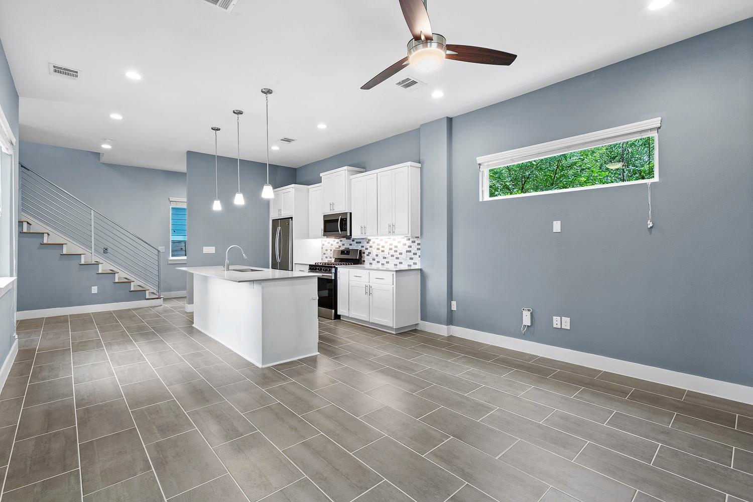 1003 Valdez St # 2, Austin, TX 78741