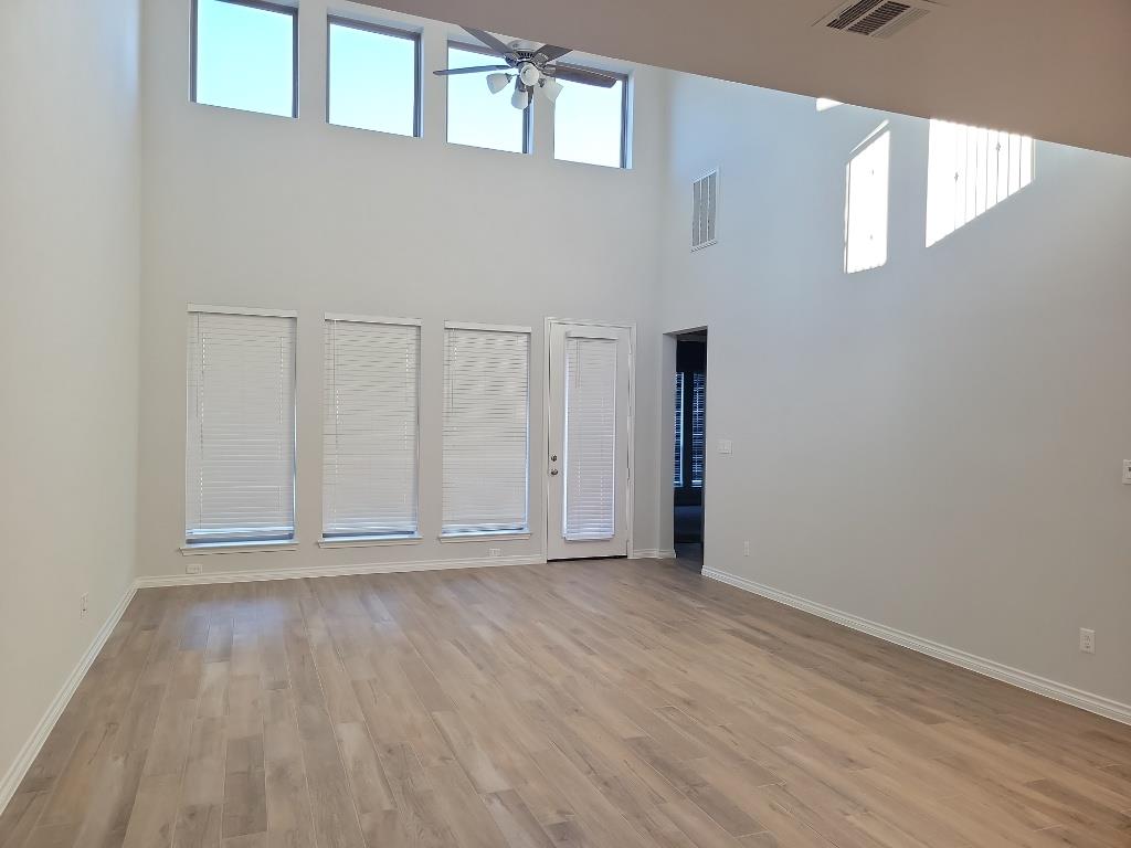 528 Gerona Ct, Liberty Hill, TX 78642