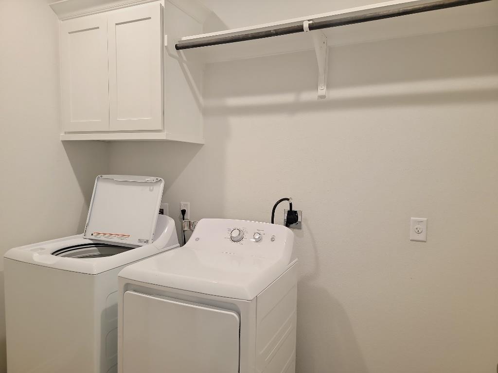 528 Gerona Ct, Liberty Hill, TX 78642