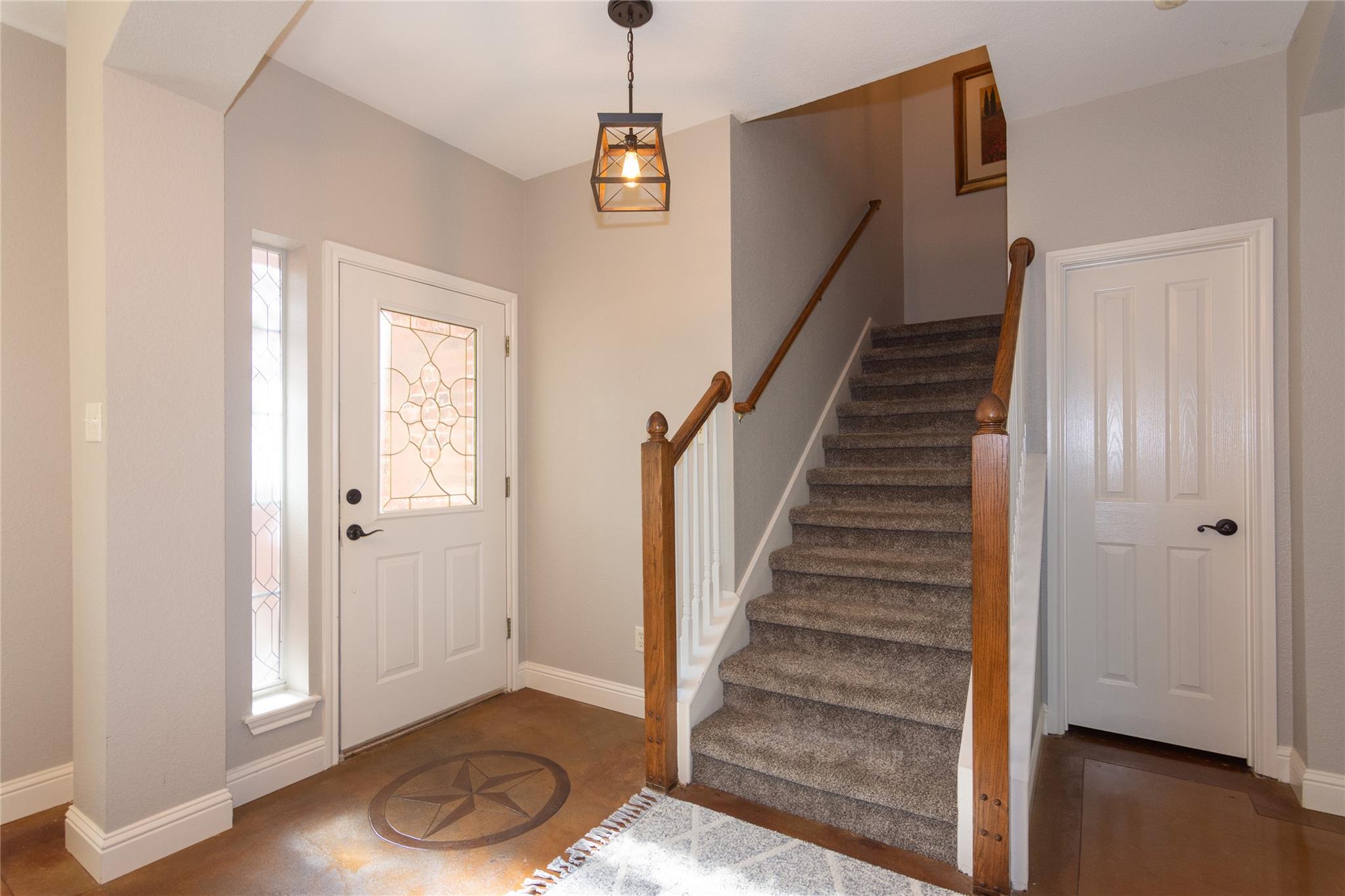 8711 Glen Canyon Dr, Round Rock, TX 78681