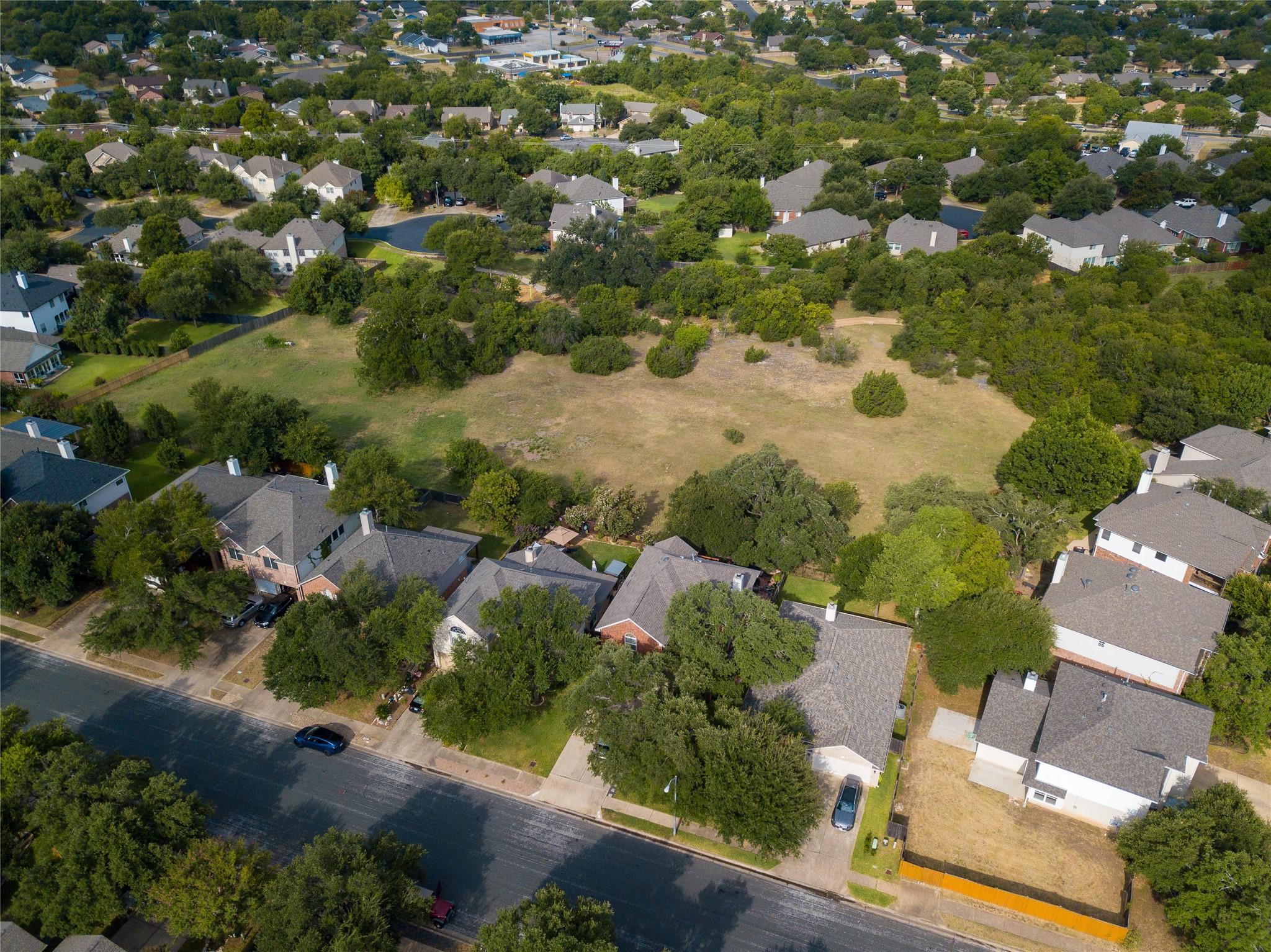 8711 Glen Canyon Dr, Round Rock, TX 78681