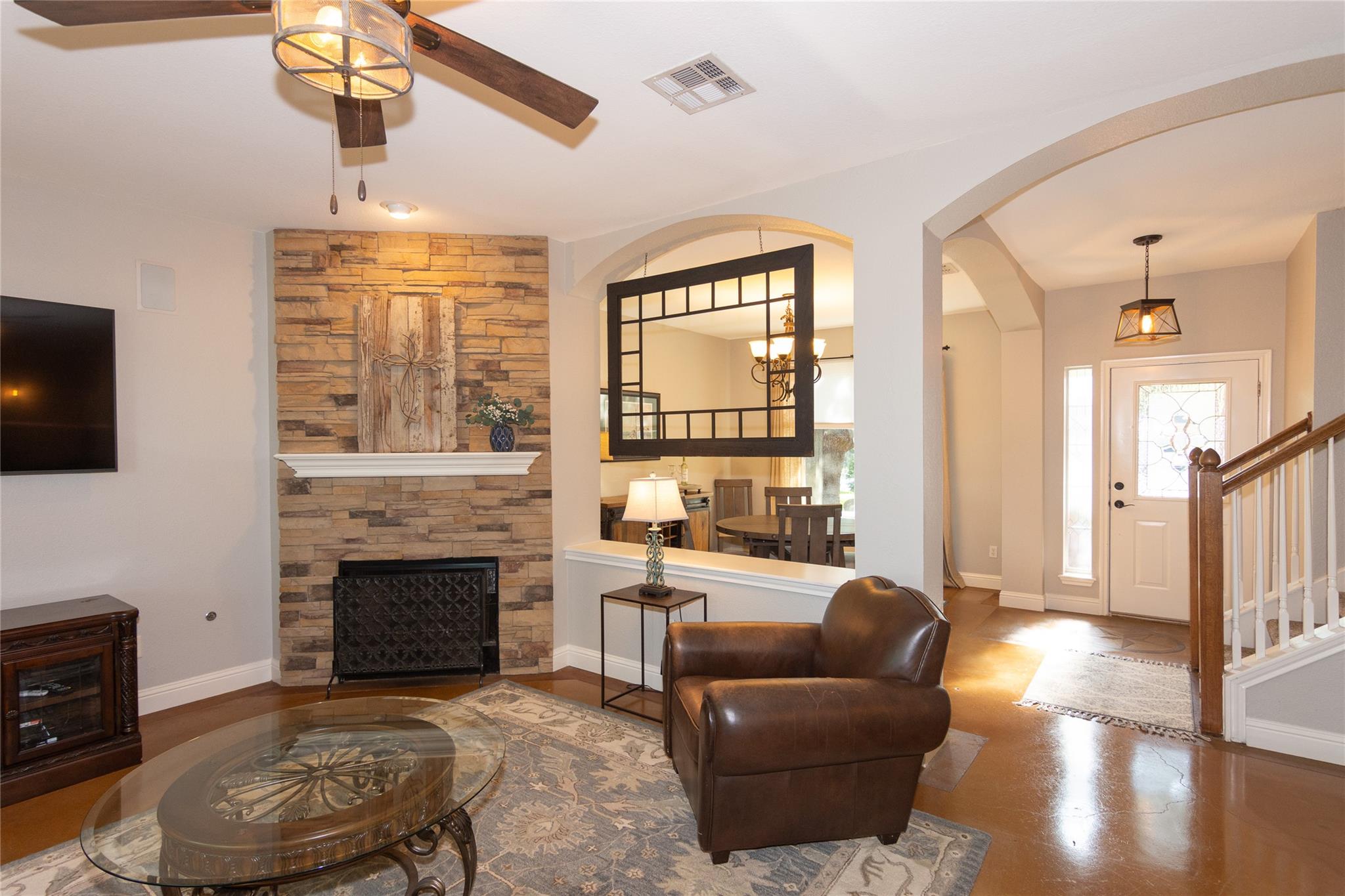 8711 Glen Canyon Dr, Round Rock, TX 78681