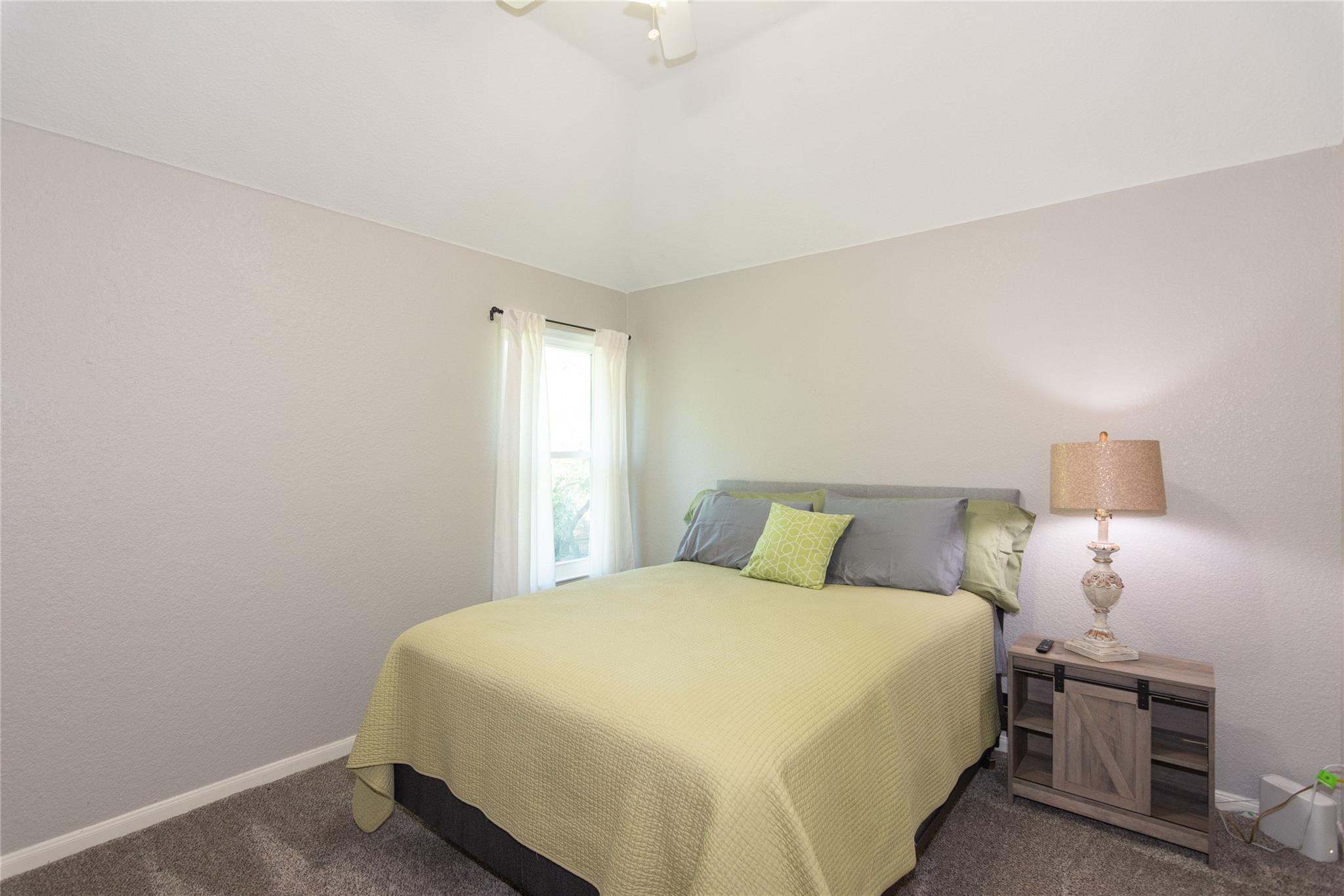 8711 Glen Canyon Dr, Round Rock, TX 78681