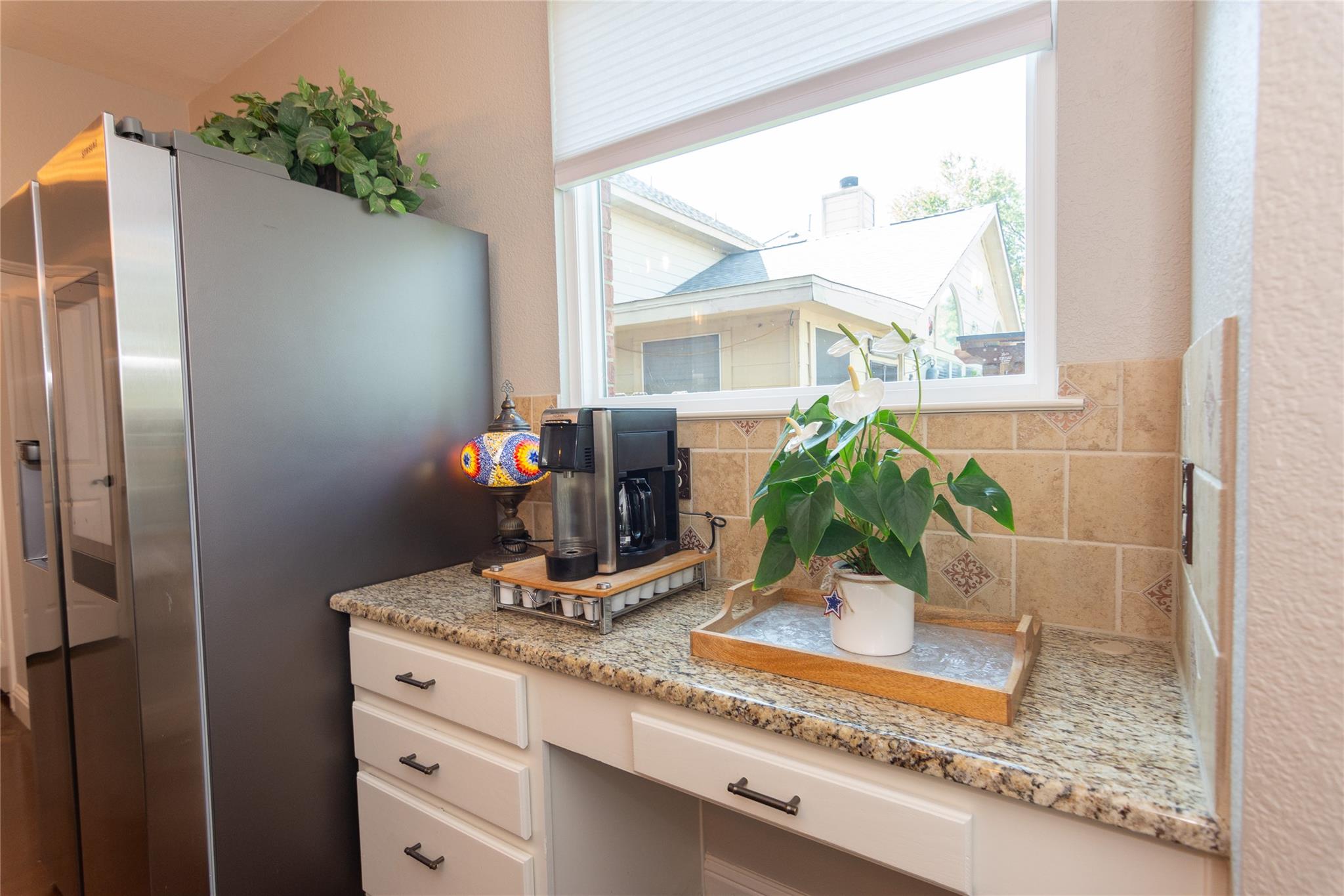 8711 Glen Canyon Dr, Round Rock, TX 78681