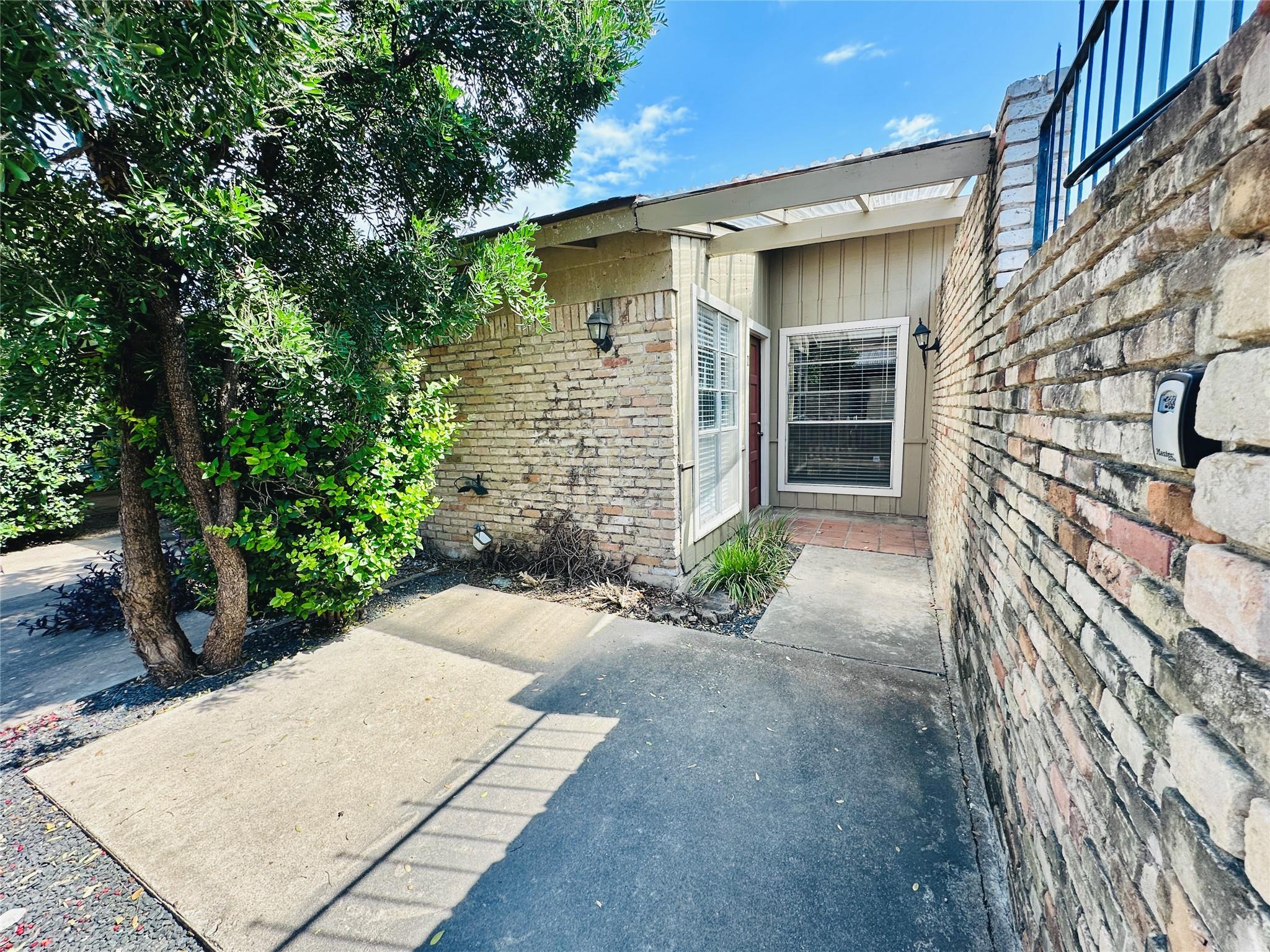 3416 Willowrun Dr # 1, Austin, TX 78704