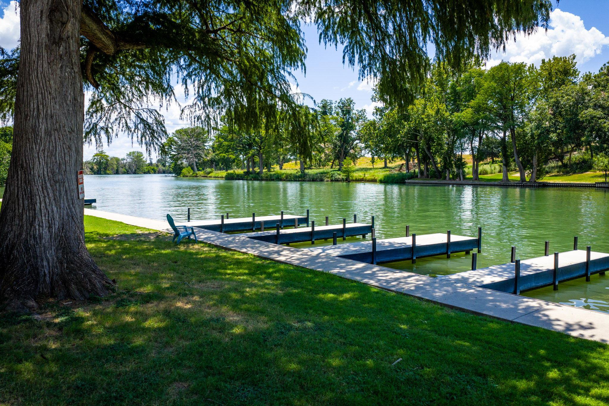 945 River Bank, New Braunfels, TX 78130